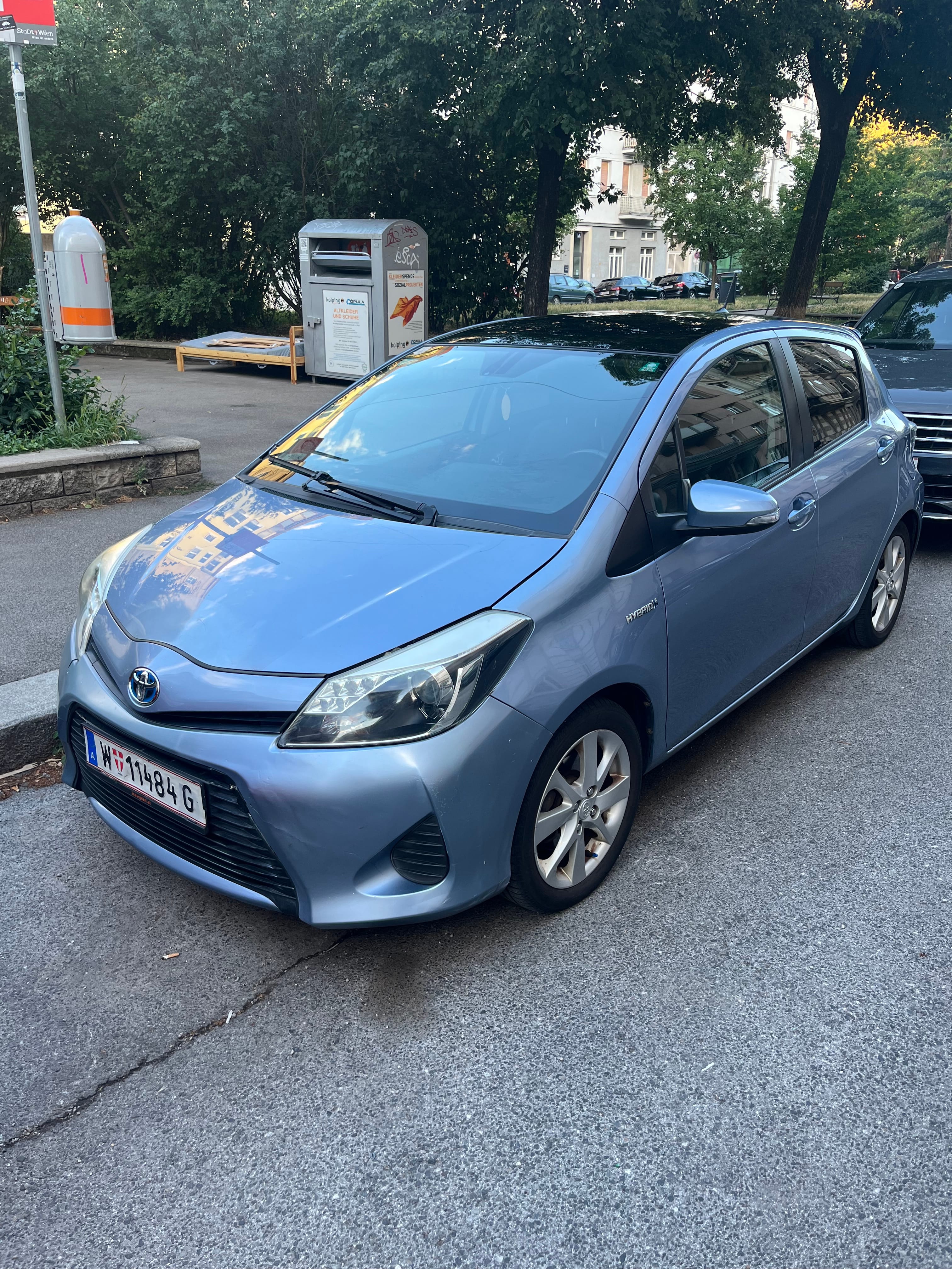 Toyota Yaris Hybrid, 2012, Super 95, Automatik