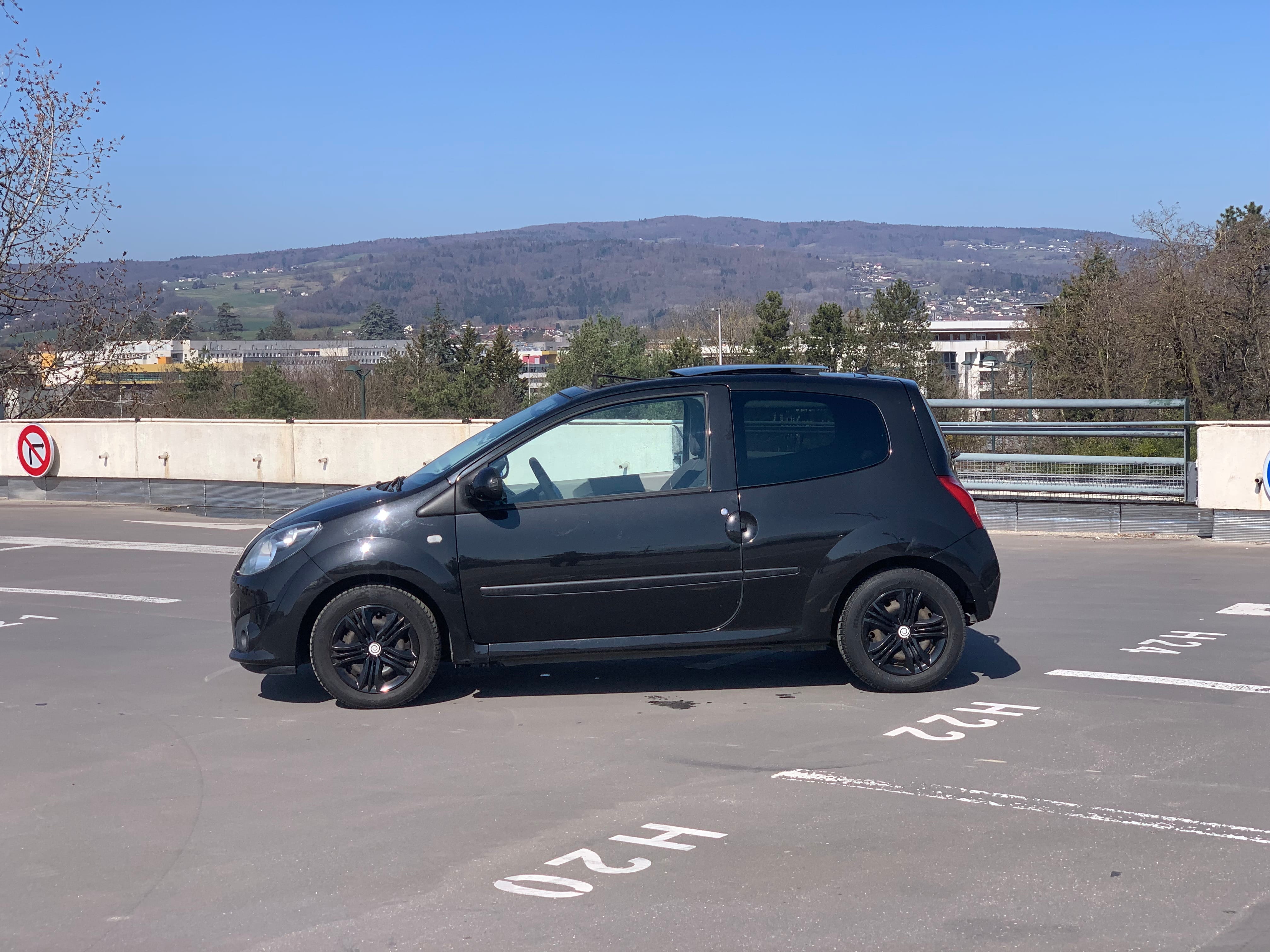 Renault Twingo II avec Entrée audio / iPod