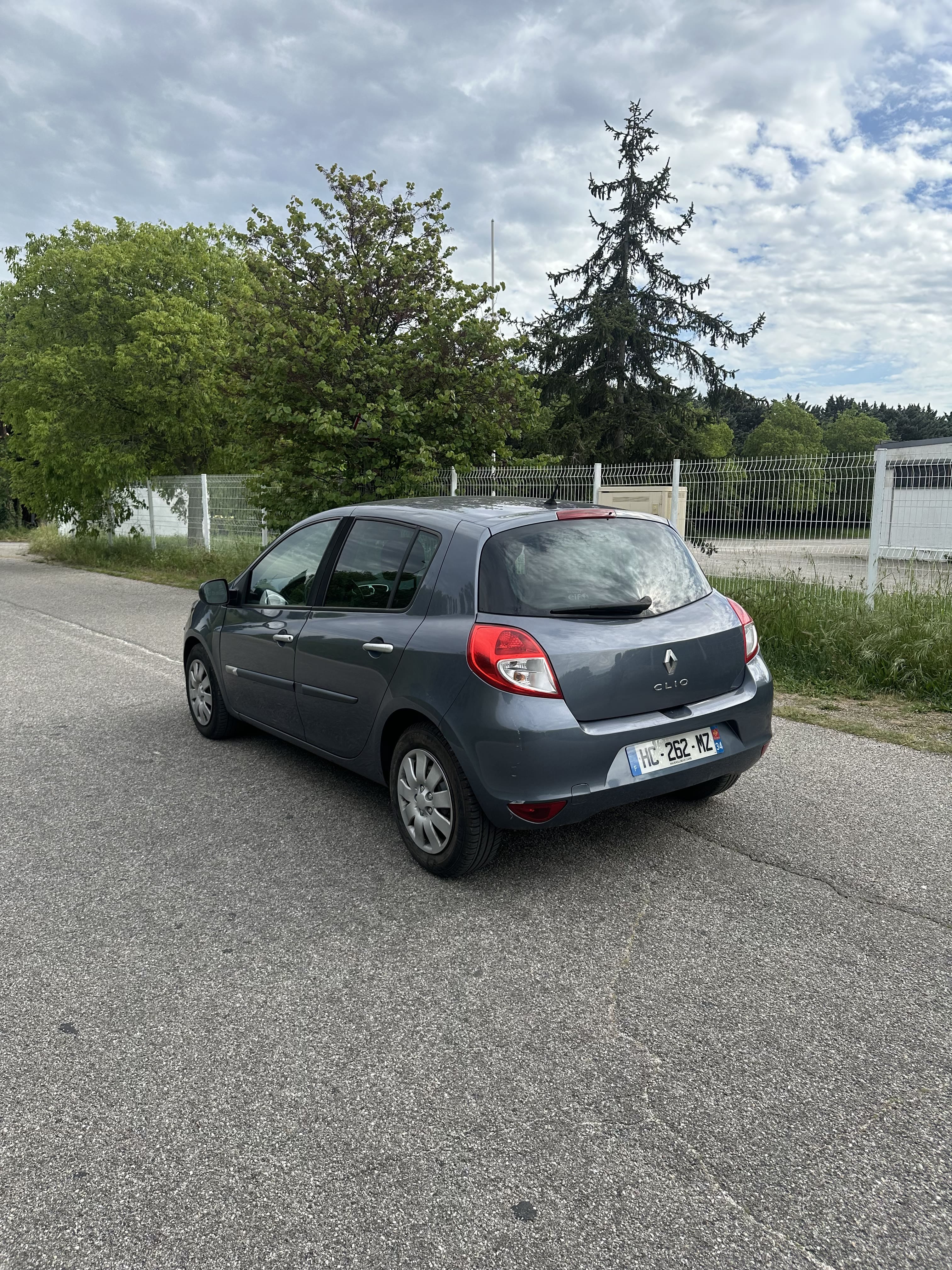 Renault Clio 1.2 75ch Éthanol E85 avec Audio Bluetooth