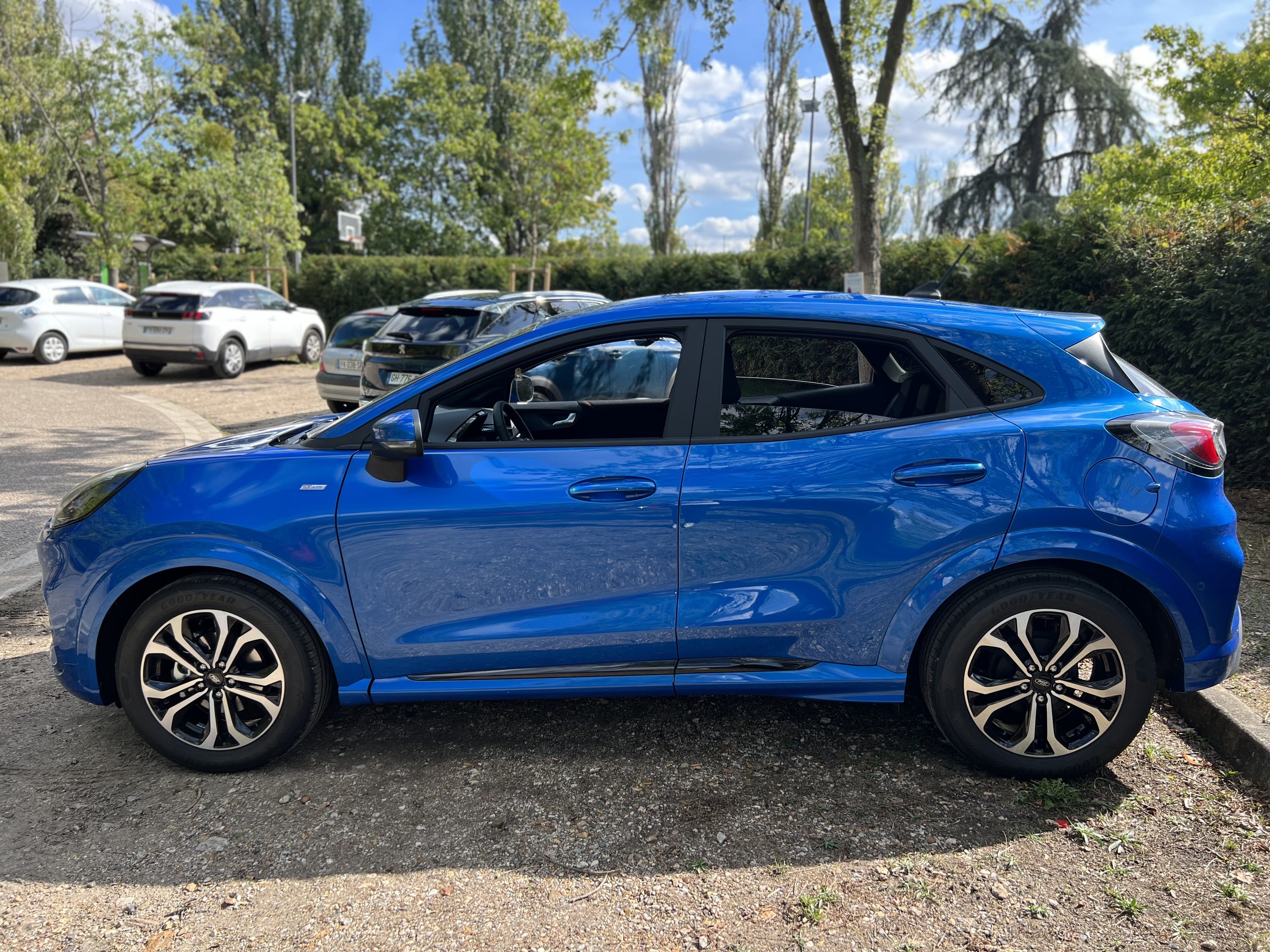 Ford Puma, 2022, Essence 95 / Électrique (hybride)