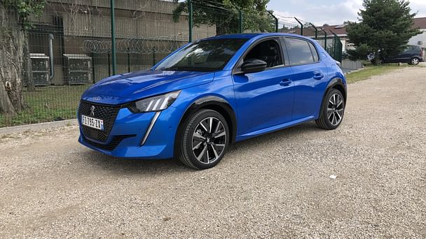 Peugeot 208 208 II 1.2 PTEC, 2021, Essence, automatique
