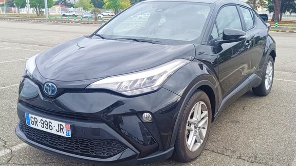 Toyota C-HR, 2023, Essence 95 / Électrique (hybride), automatique