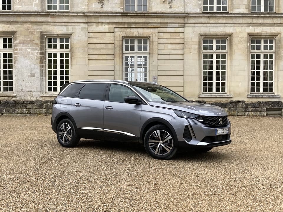 Peugeot 5008, 2023, Essence 98, automatique, 7 places