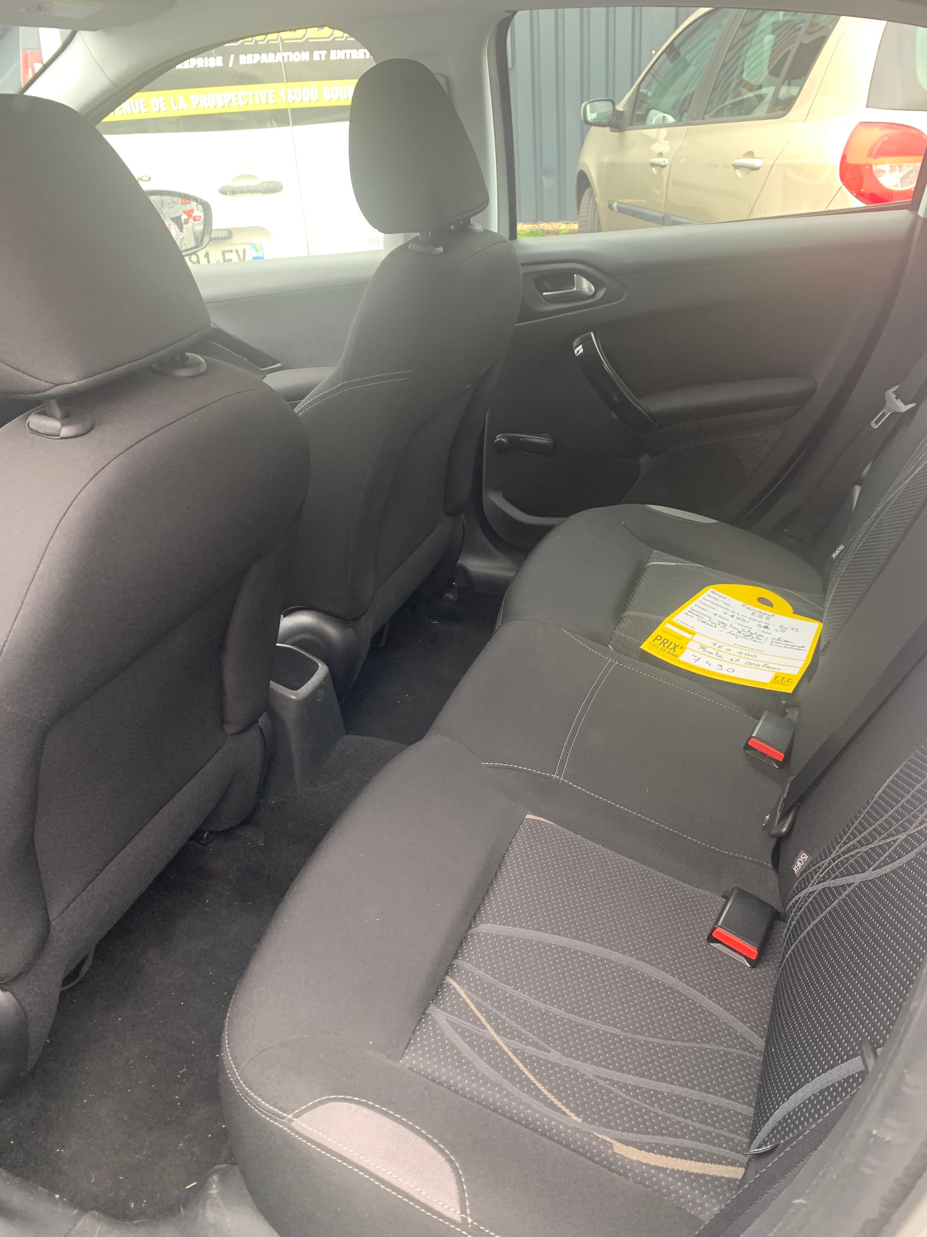 Peugeot 208 avec Régulateur de vitesse