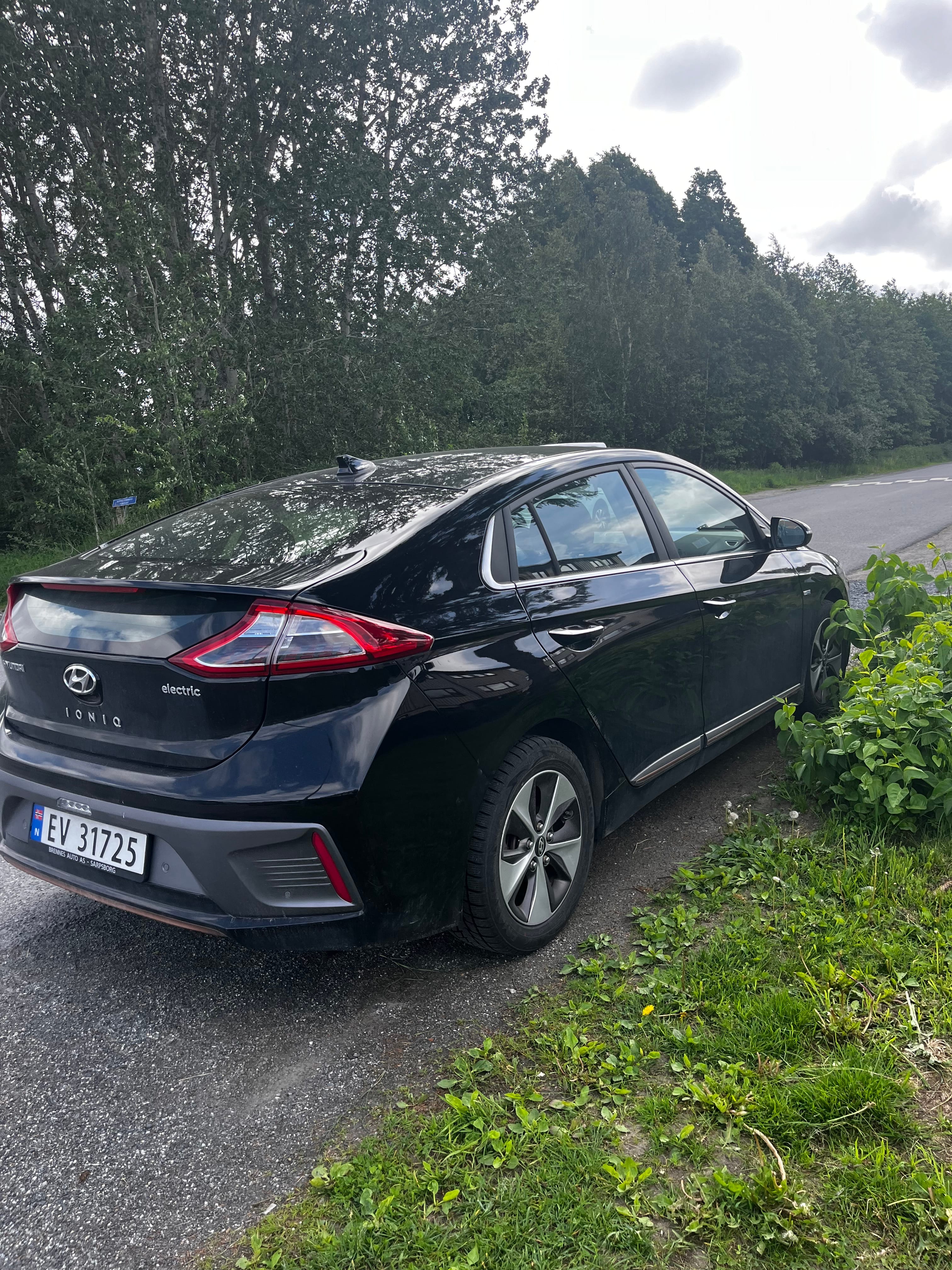 Hyundai Ioniq med GPS