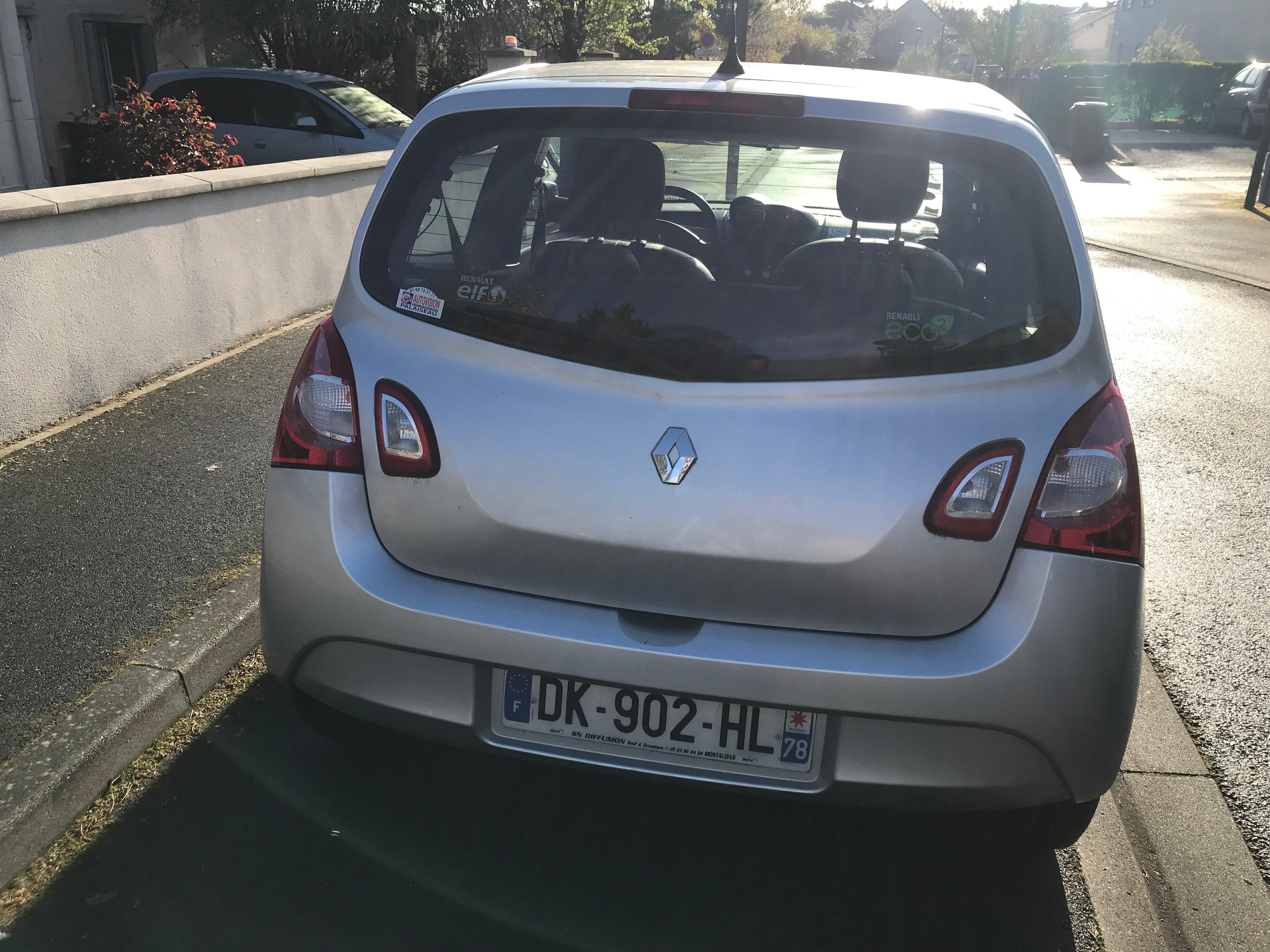 Renault Twingo II 1.2 16V 75ch avec Siège bébé