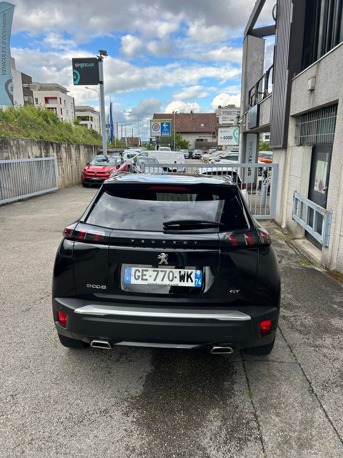 Peugeot 2008 avec GPS
