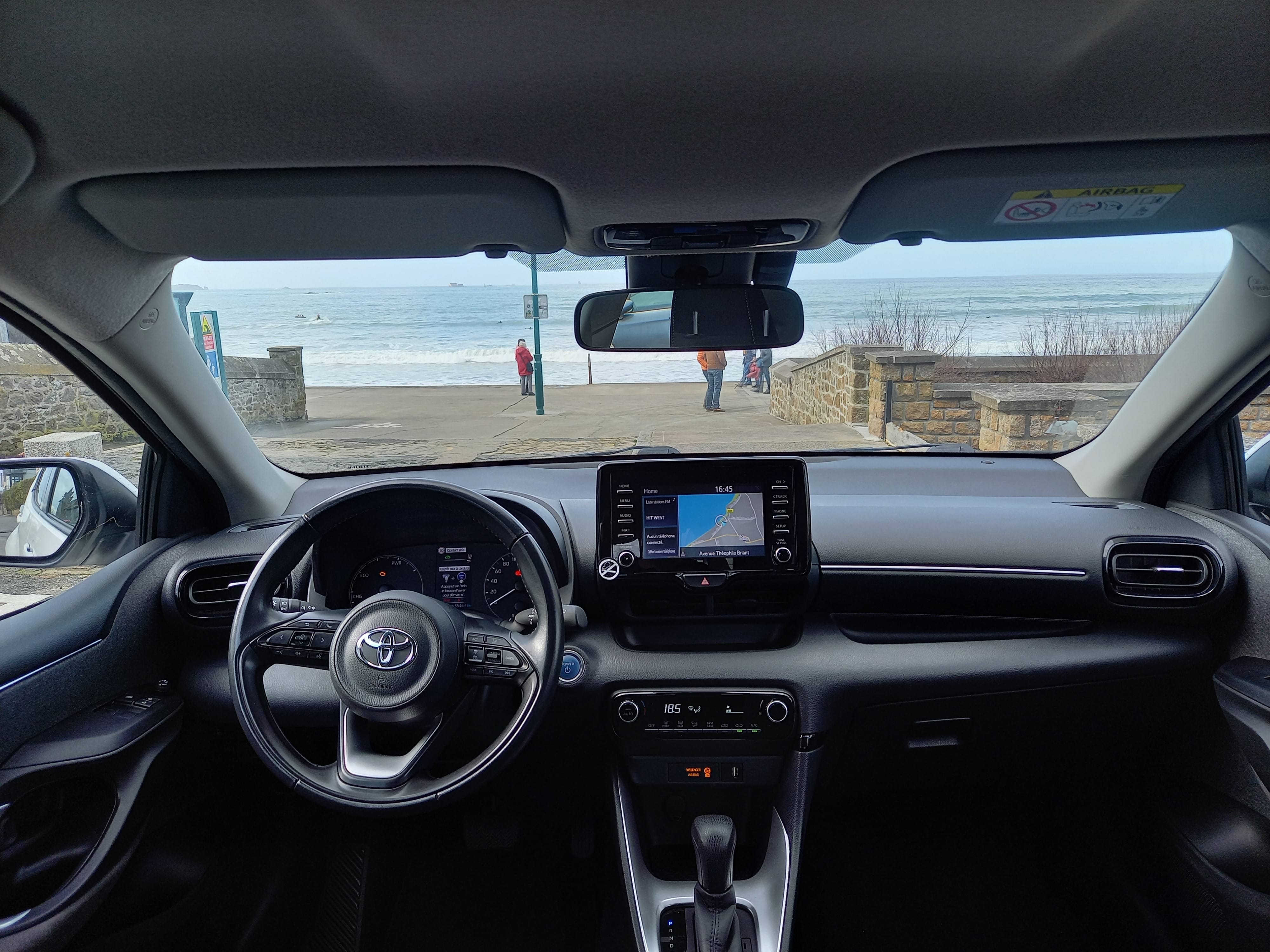 Toyota Yaris Hybride Boîte automatique avec GPS