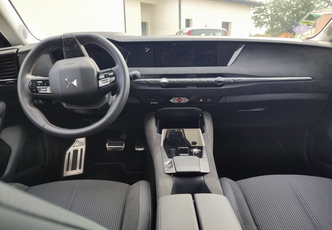 DS 4 avec Entrée audio / iPod