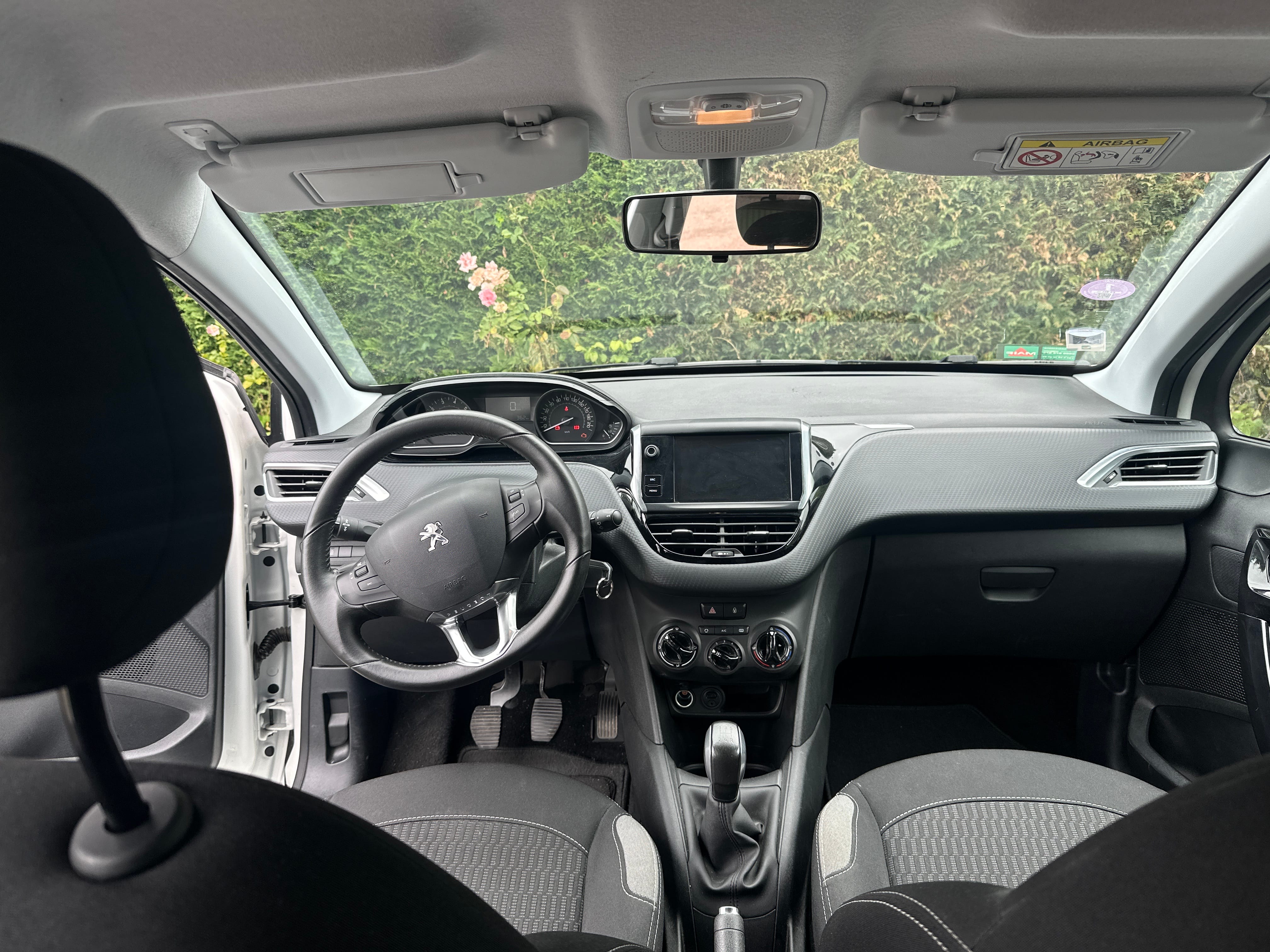 Peugeot 208 1,2 82 chevaux avec Audio Bluetooth