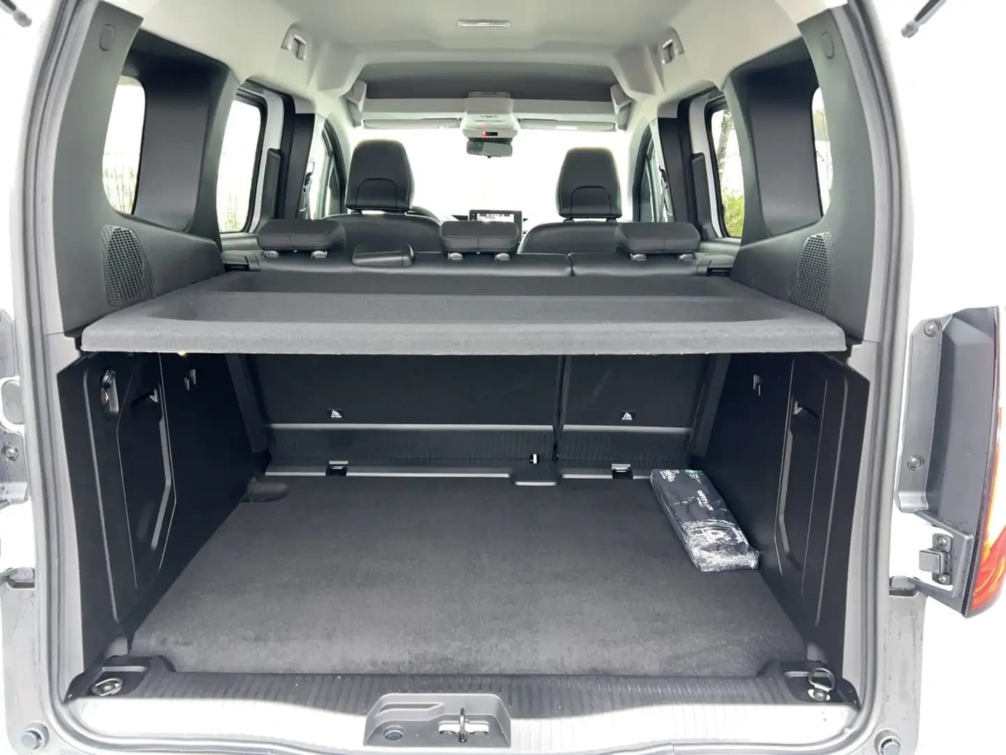 Renault Kangoo NEUWAGEN - sparsamer Diesel - Südkreuz mit Bluetooth-Audio