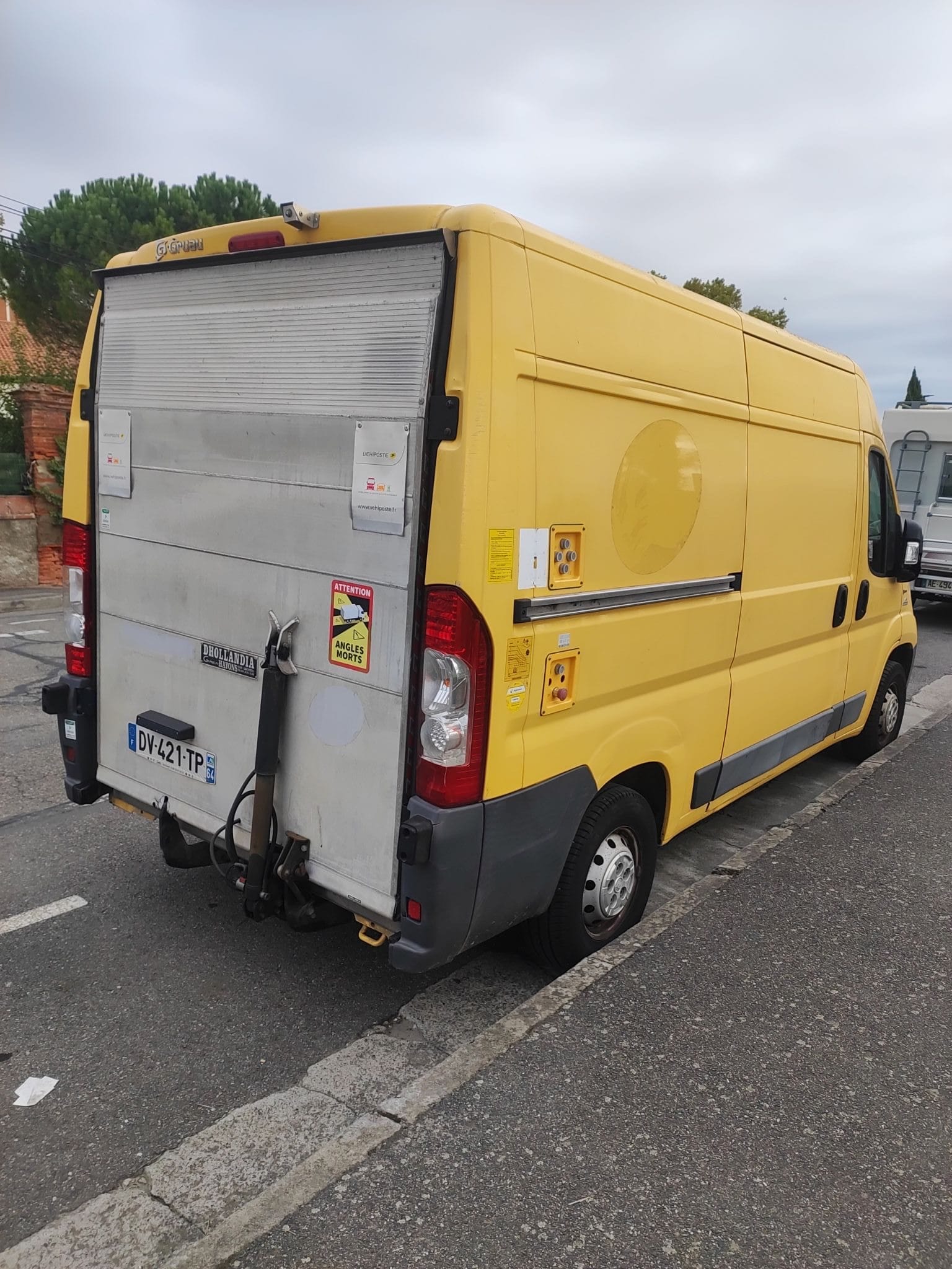 Fiat Ducato avec Hayon / 2 Diables, Sangles et Chariot plateforme avec Pneus neige