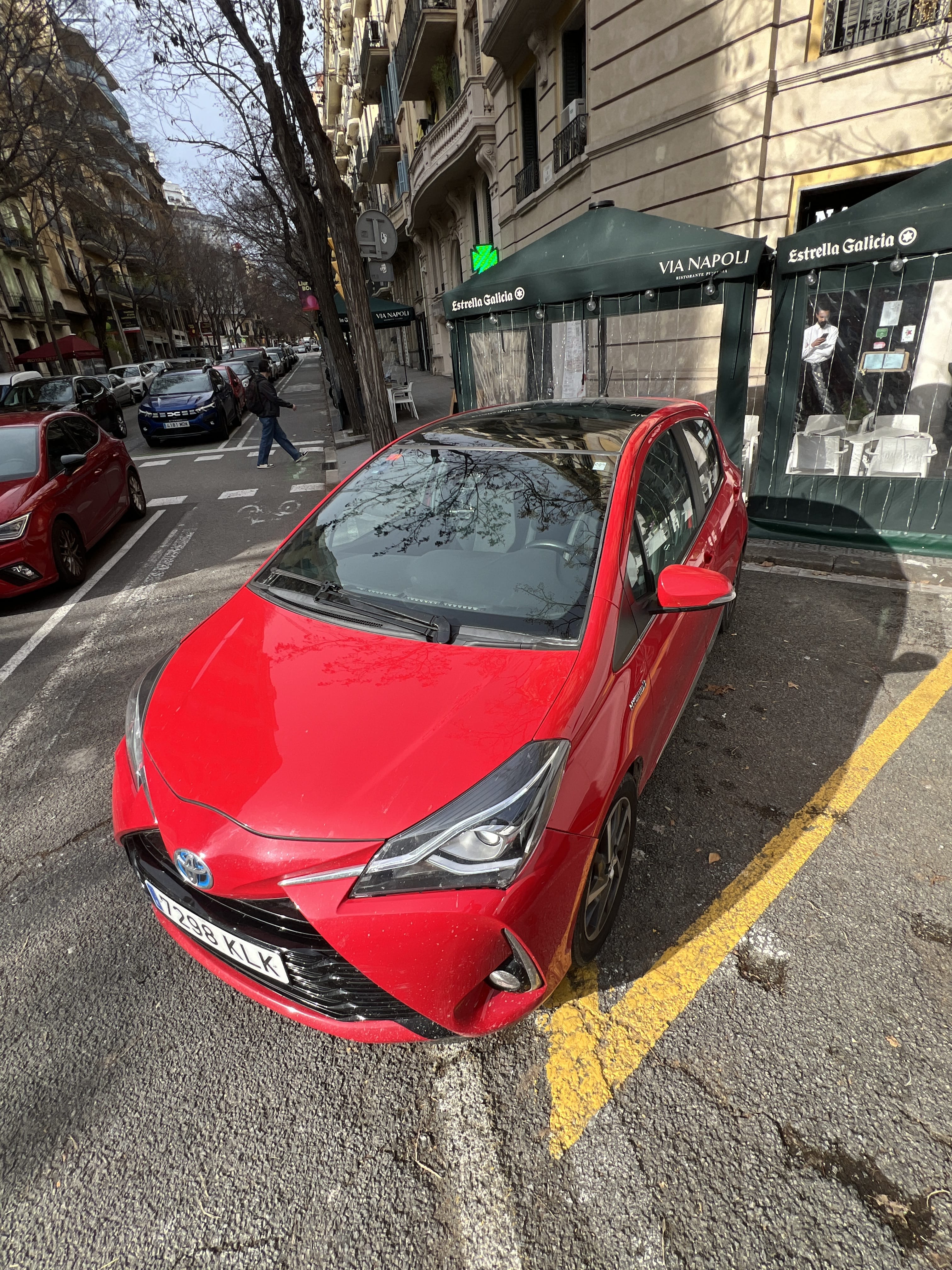Toyota Yaris Híbrido mit Audio-/iPod-Zugang