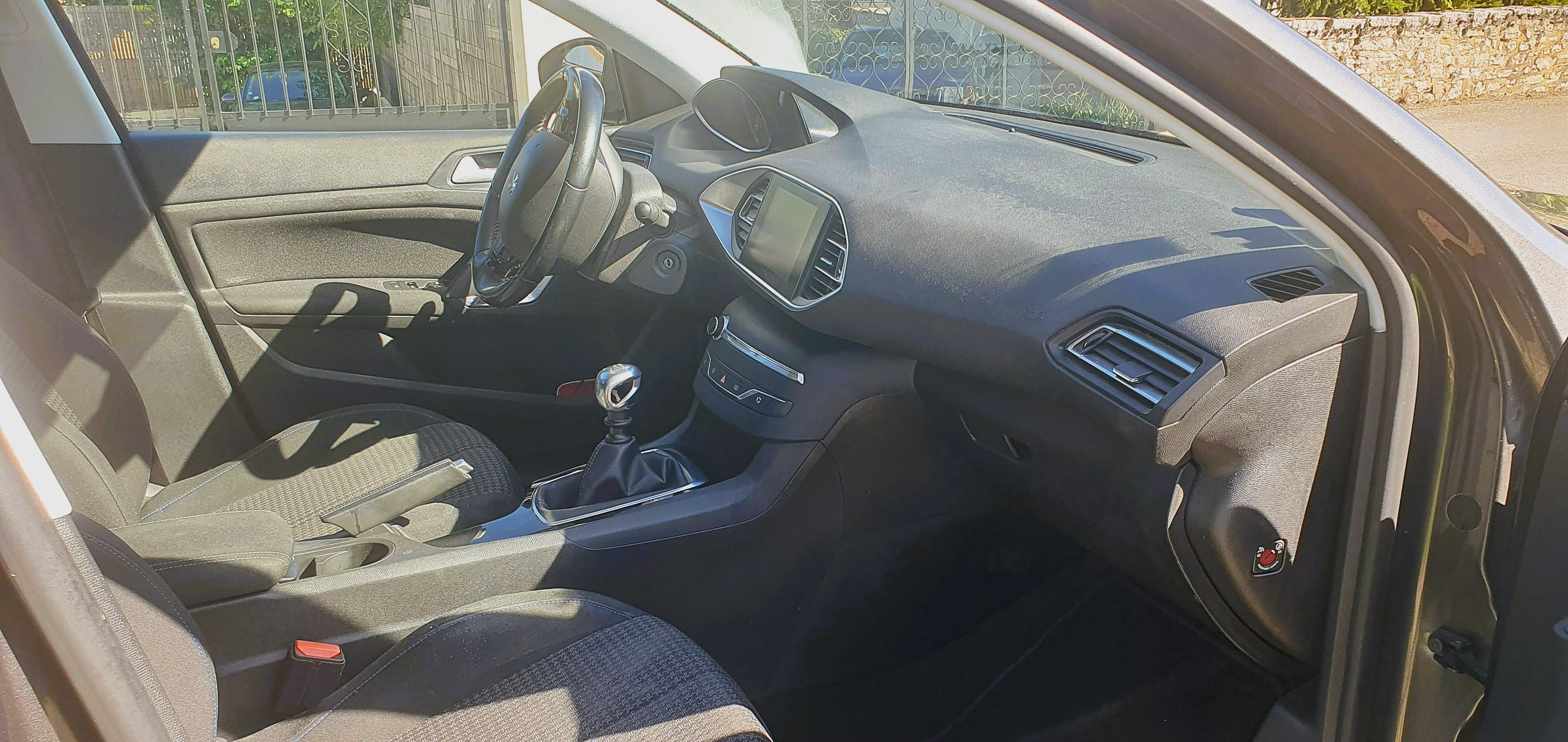 Peugeot 308 SW avec Entrée audio / iPod