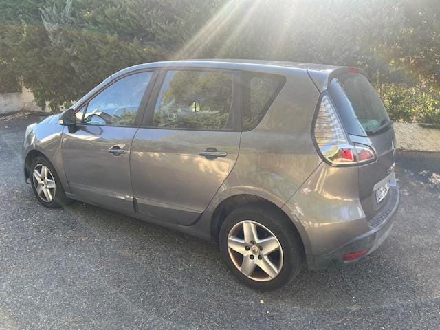 Renault Scenic 3 1.5 dCi avec Climatisation