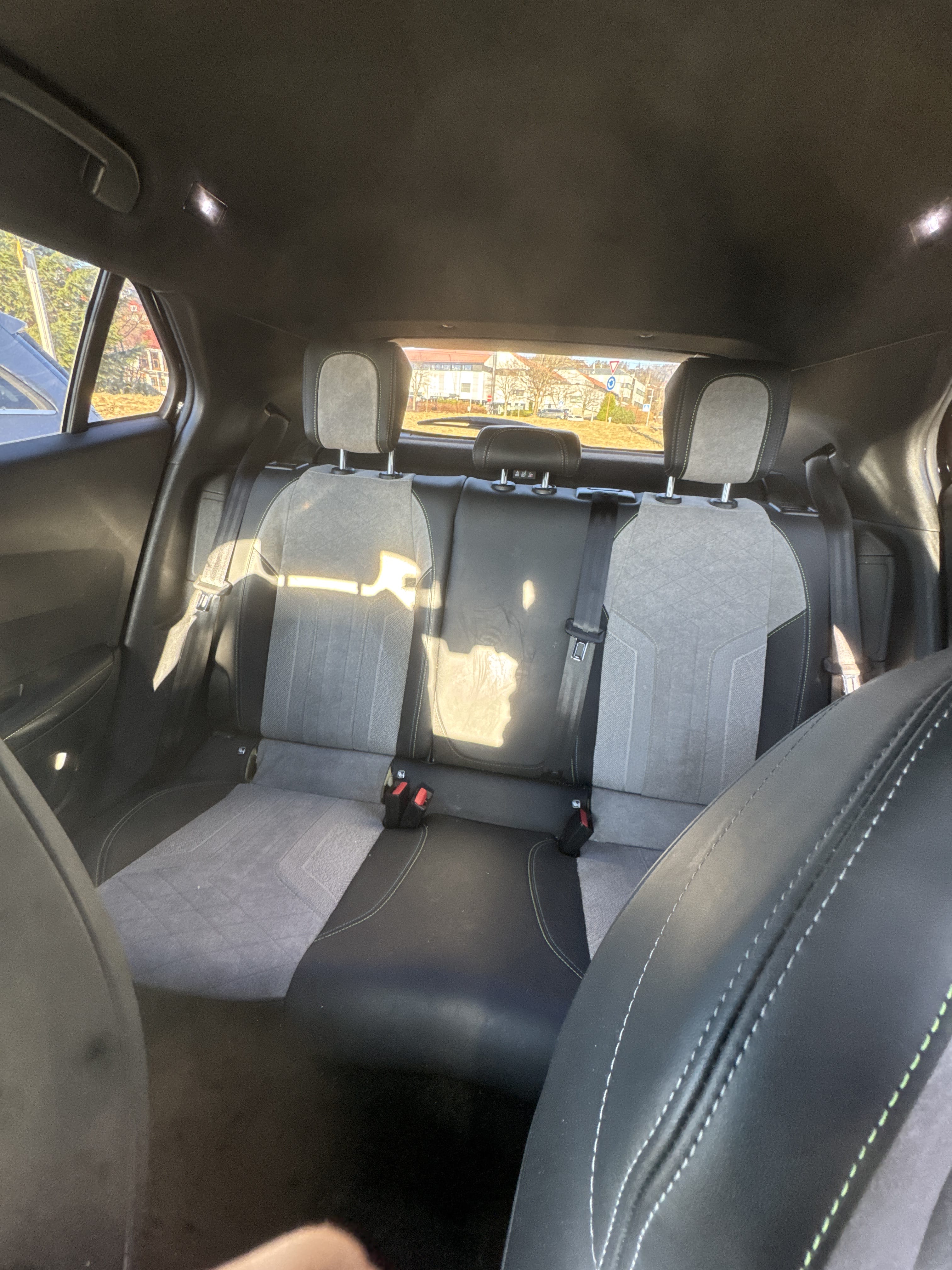Peugeot e-2008 med Bluetooth audio