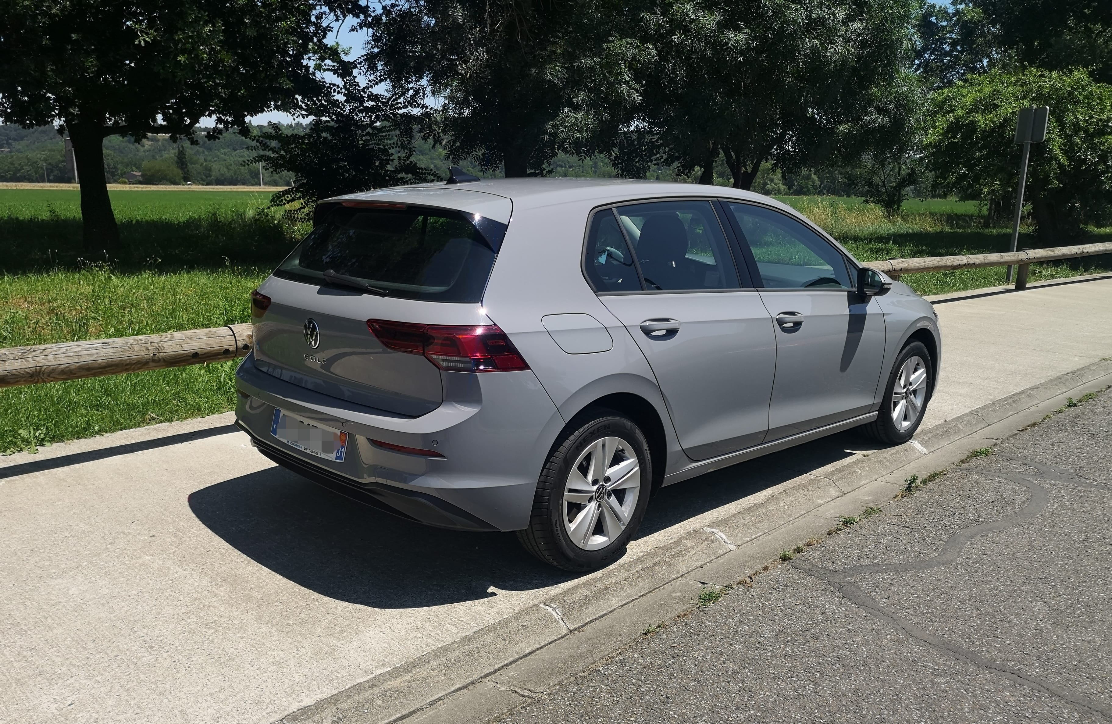 Volkswagen Golf  8 avec GPS