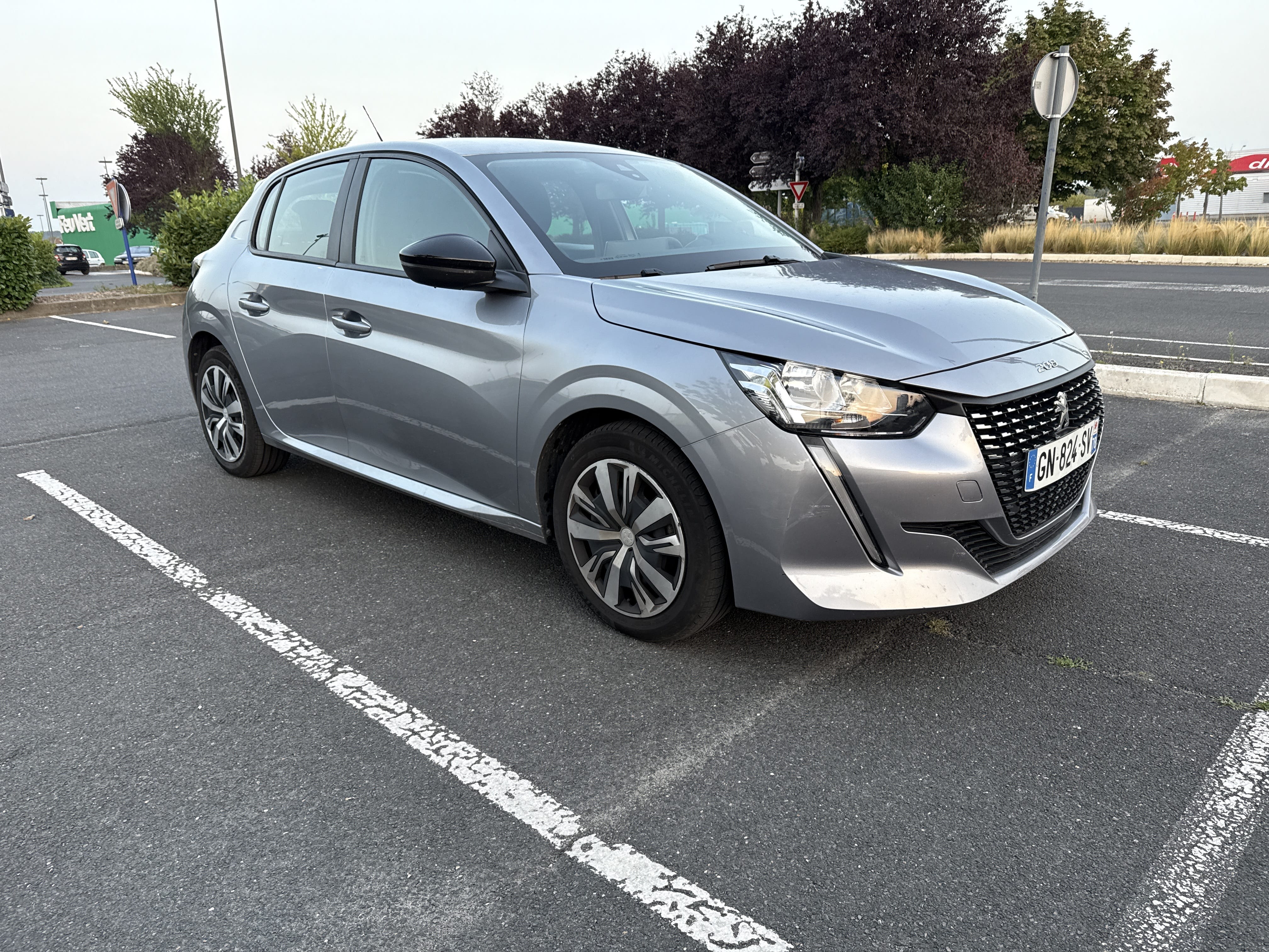 Peugeot 208 ACTIVE PACK PURETECH 75CH BVM avec Climatisation