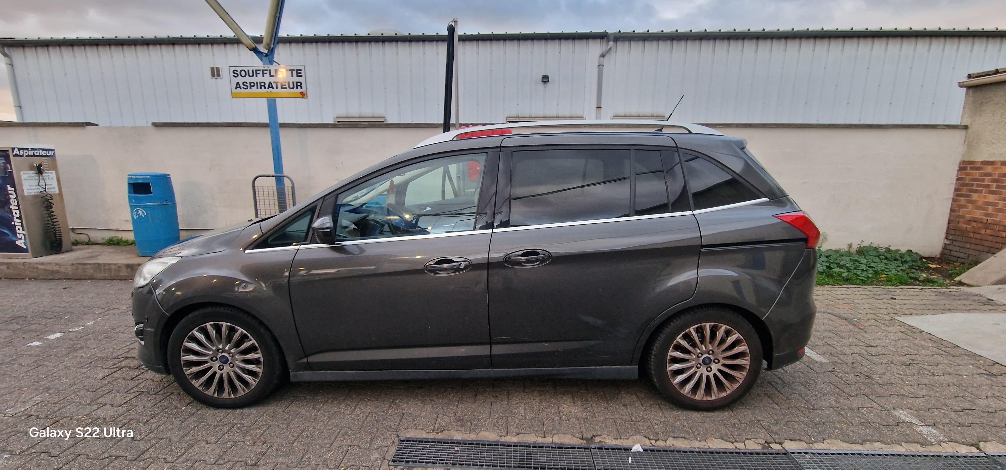 Ford Grand C-Max avec Climatisation