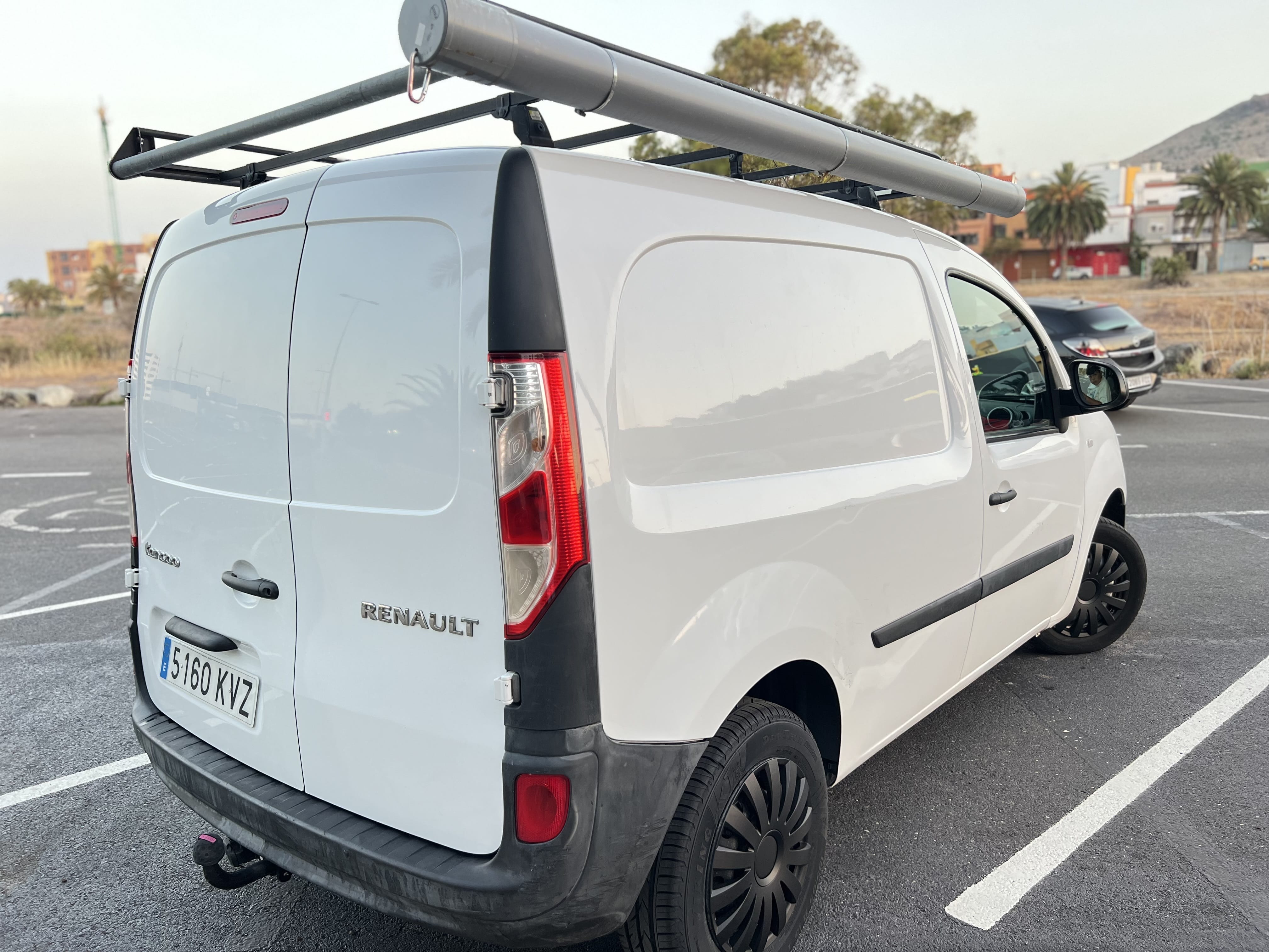 Renault Kangoo Furgoneta con Dashcam