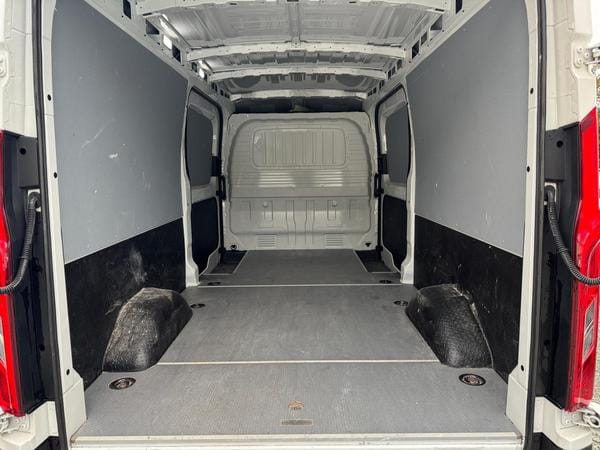 Maxus eDeliver 9 Tech+ 72kWh med Lydinngang
