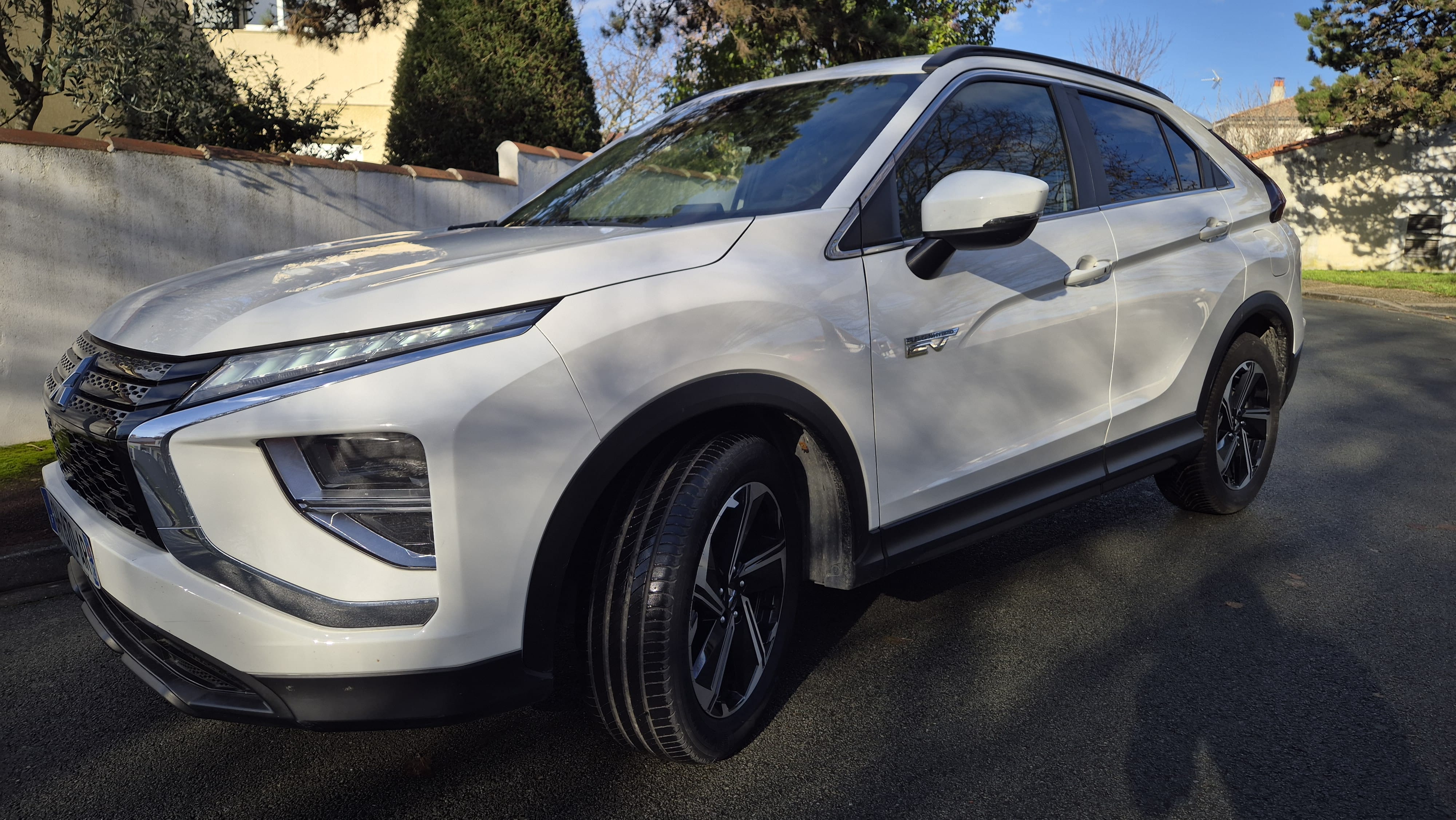 Mitsubishi Eclipse Cross ES 2,4 ES PHEV avec Climatisation