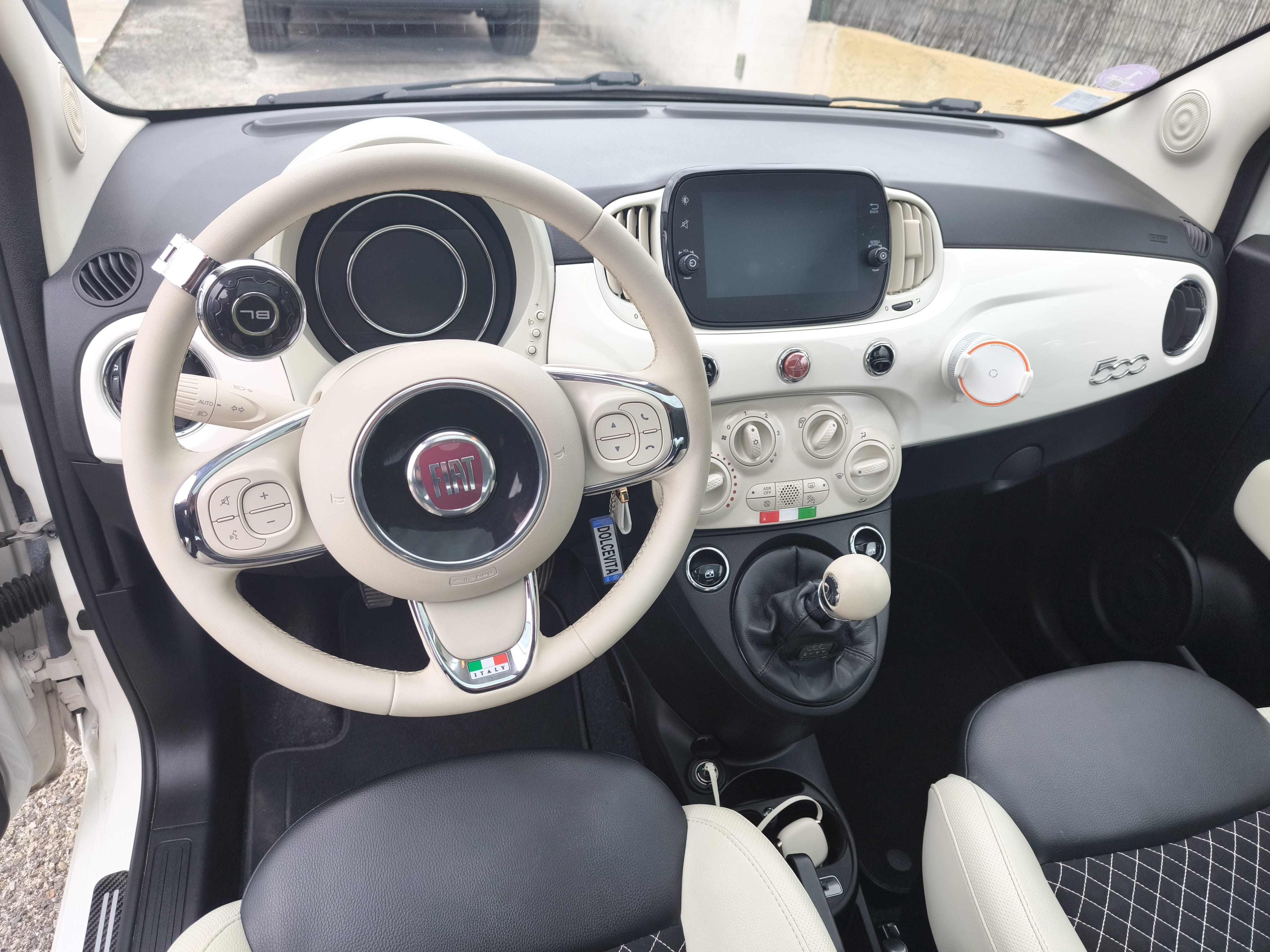 Fiat 500 Hybride avec Audio Bluetooth