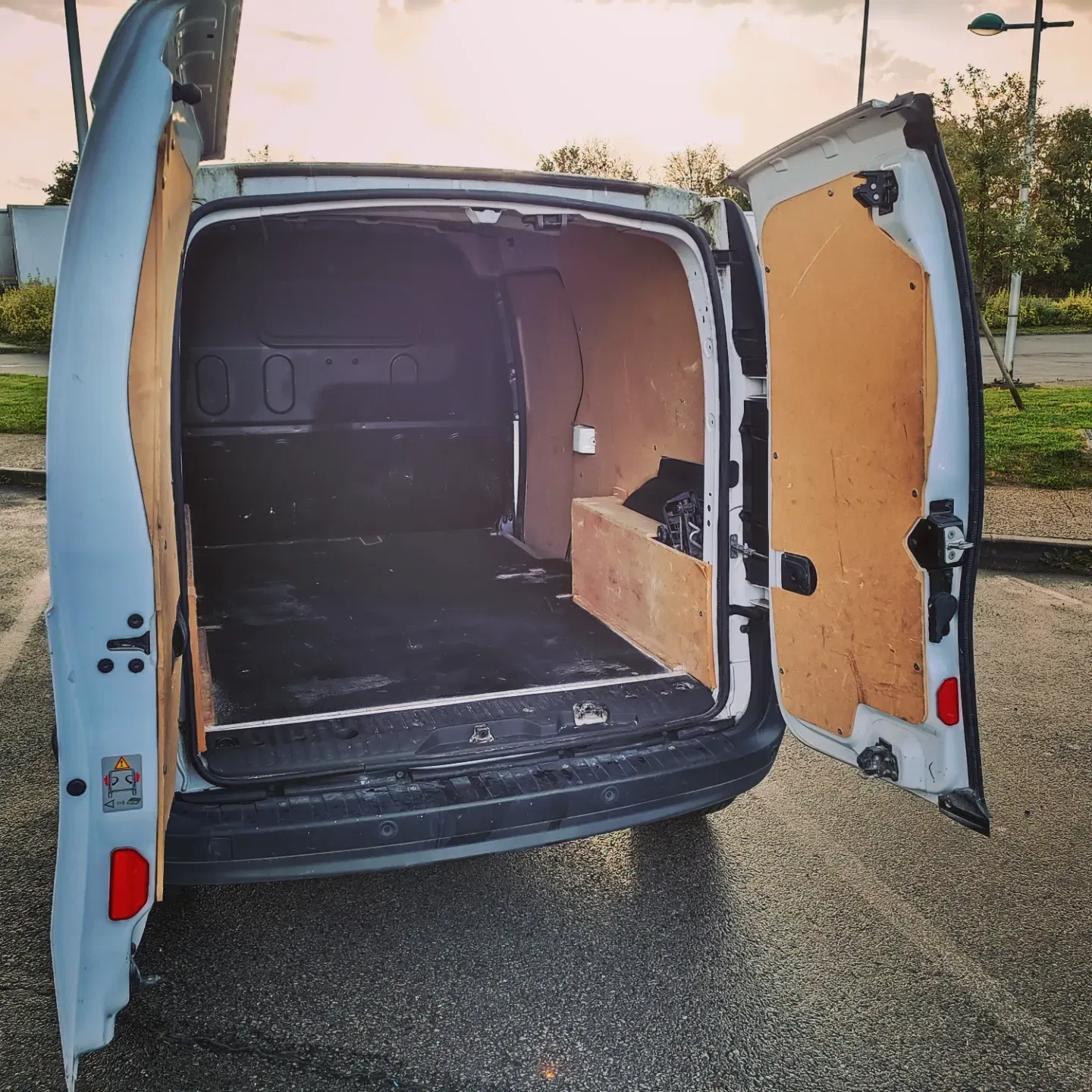 Renault Kangoo Fourgon avec Entrée audio / iPod