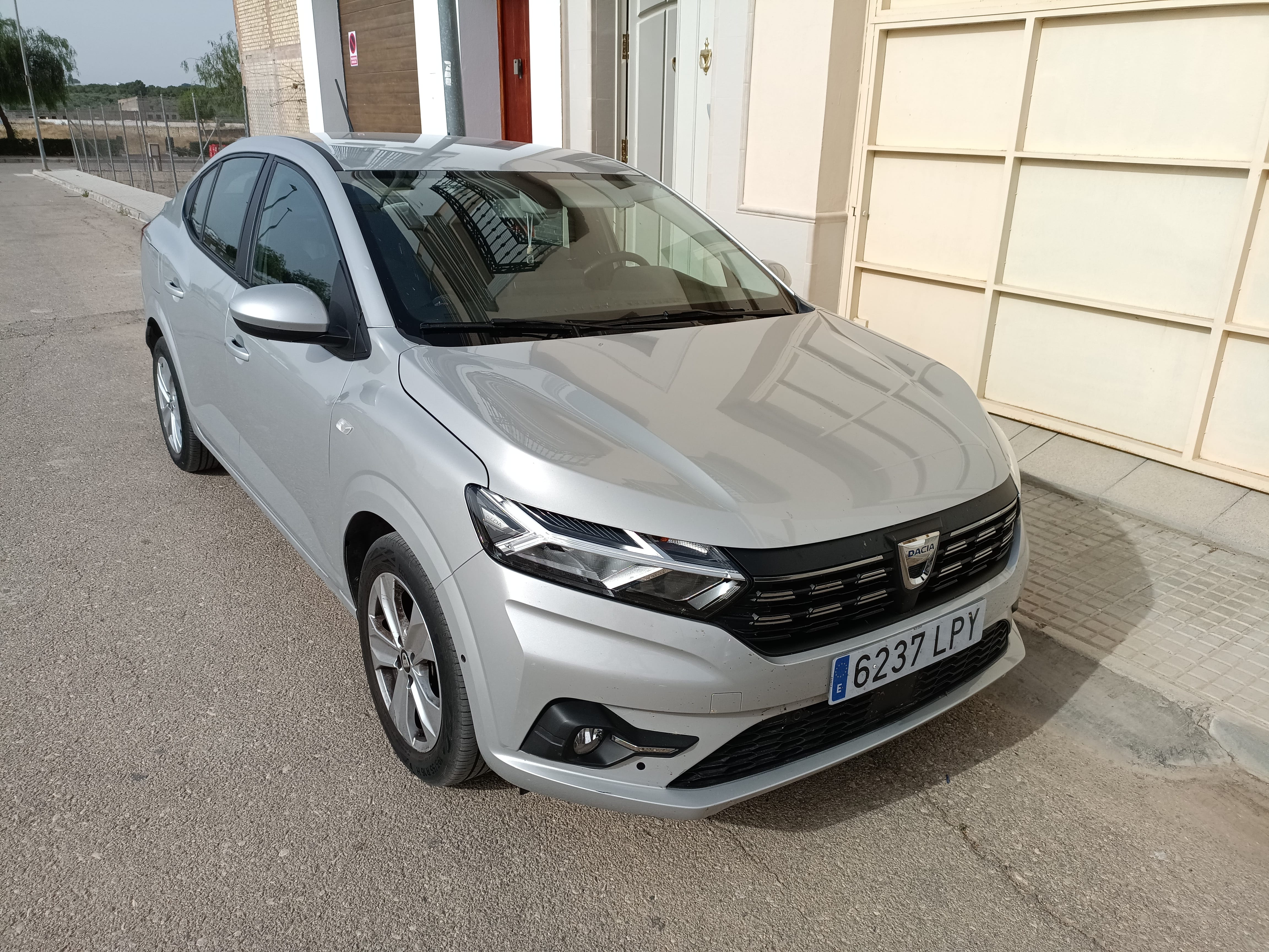 Dacia Logan, 2021, Gasolina 95