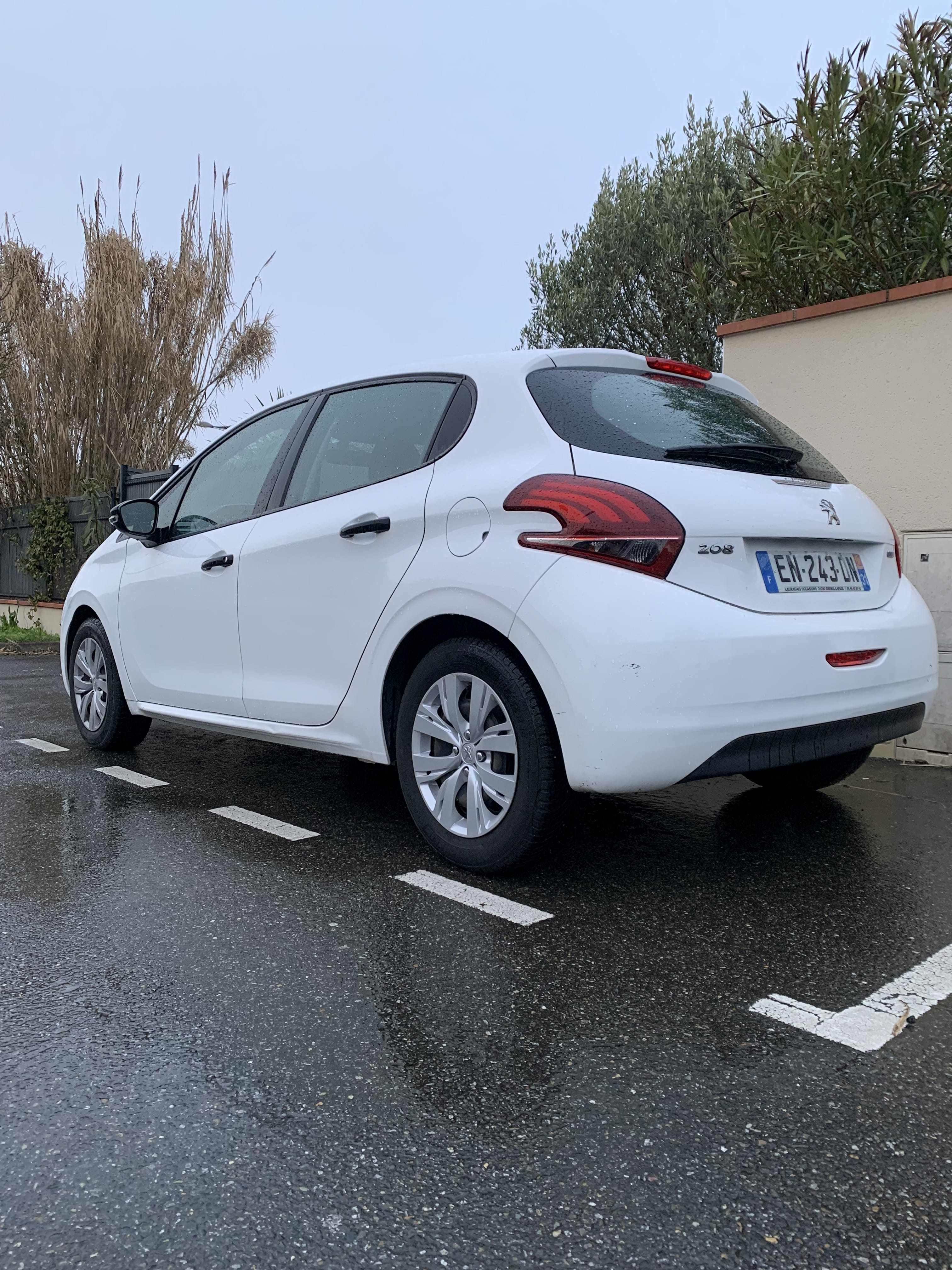 Peugeot 208 avec GPS