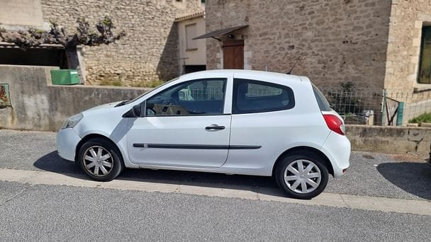 Renault Clio avec Régulateur de vitesse