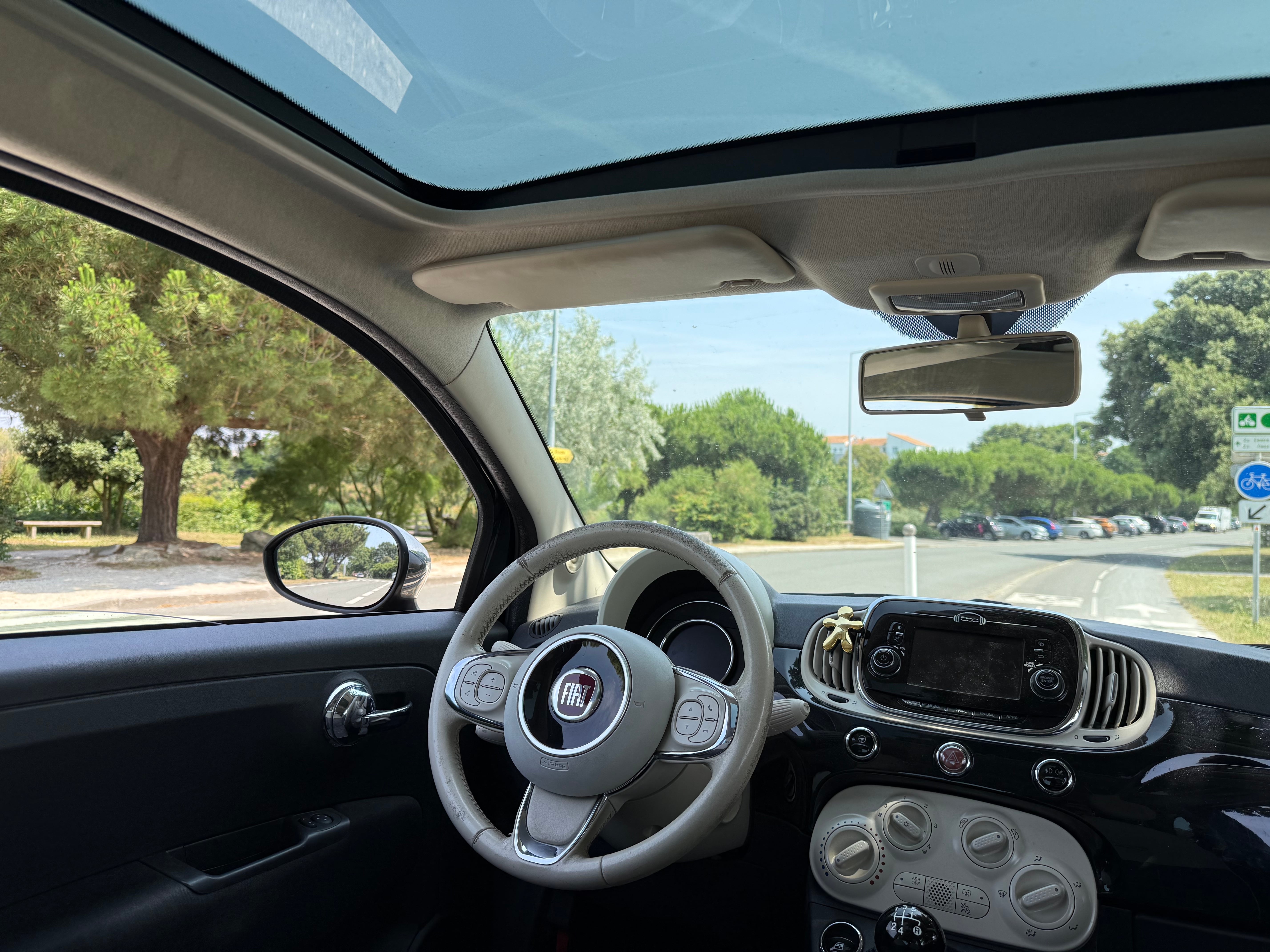 Fiat 500 avec Entrée audio / iPod