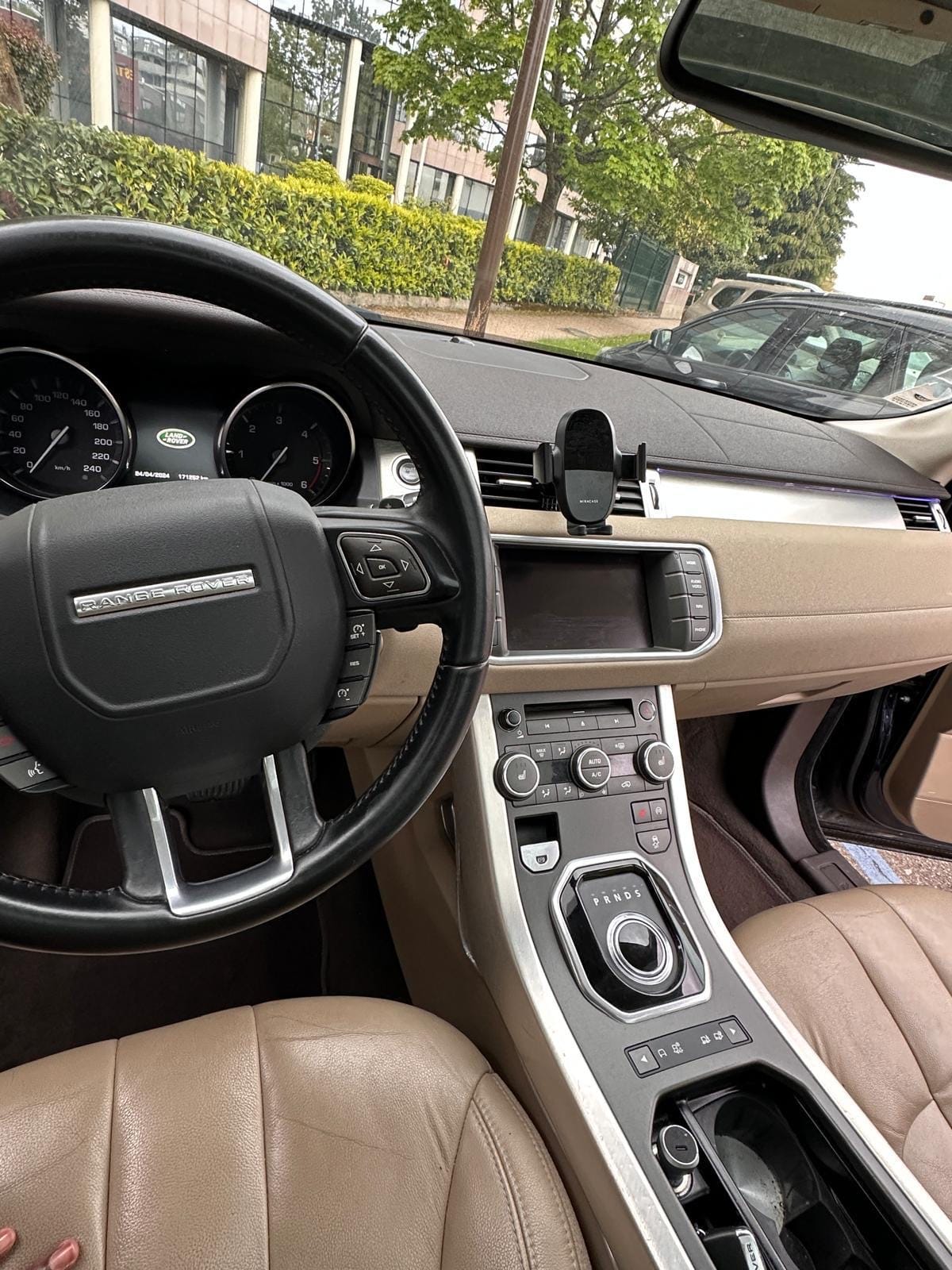 Land-Rover Range Rover Evoque avec Quatre roues motrices