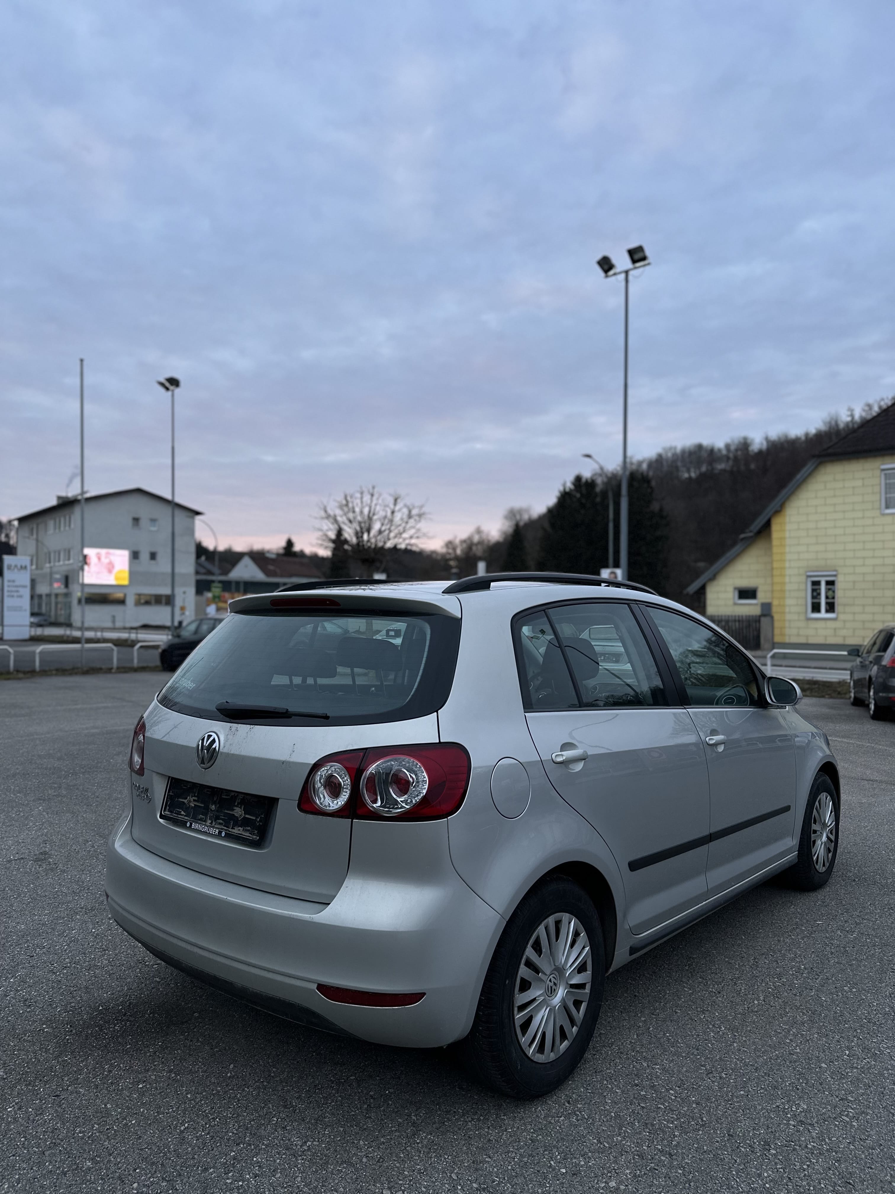 Volkswagen Golf Plus mit Winterreifen