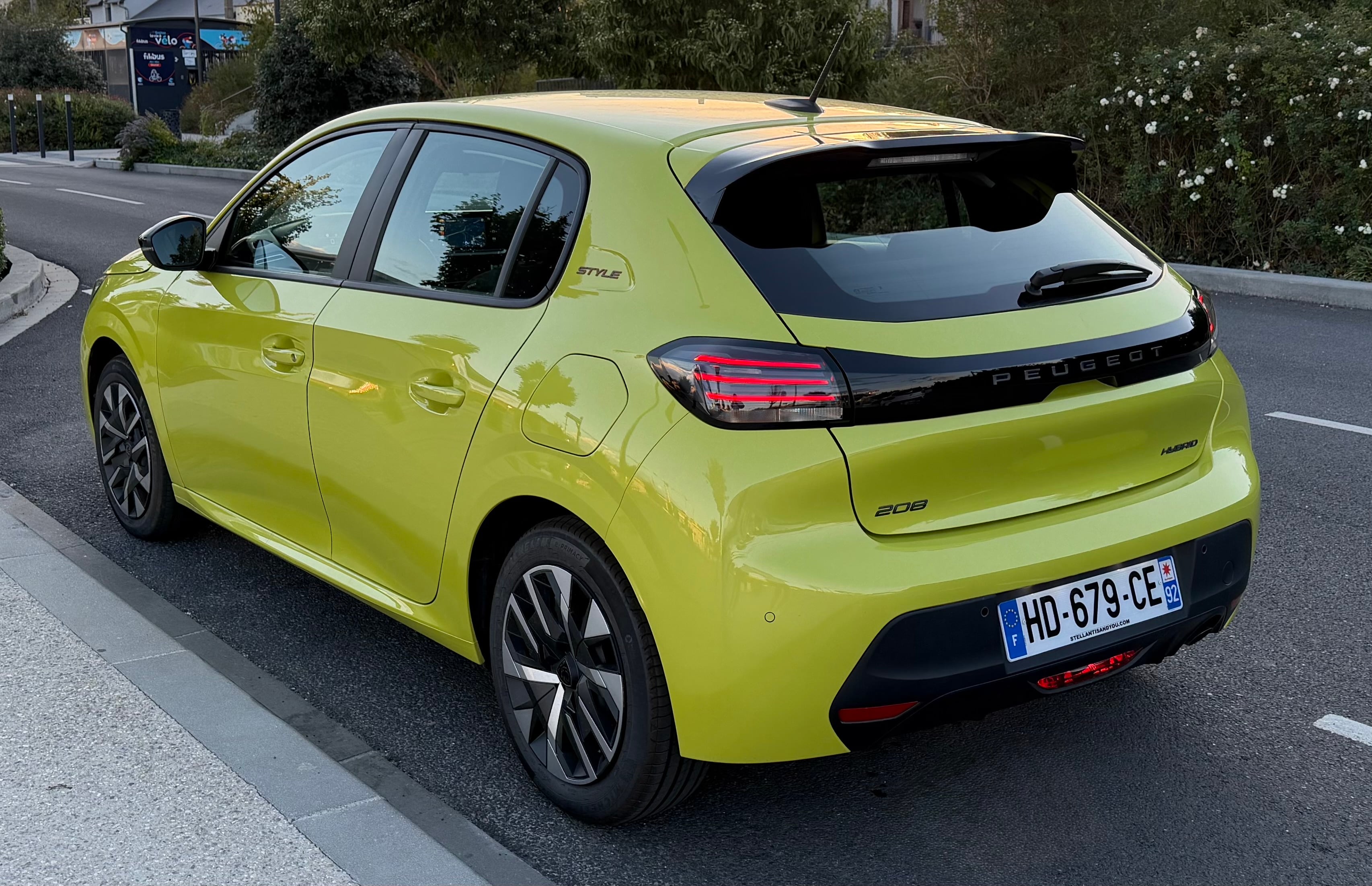 Peugeot 208 Boite automatique avec Régulateur de vitesse