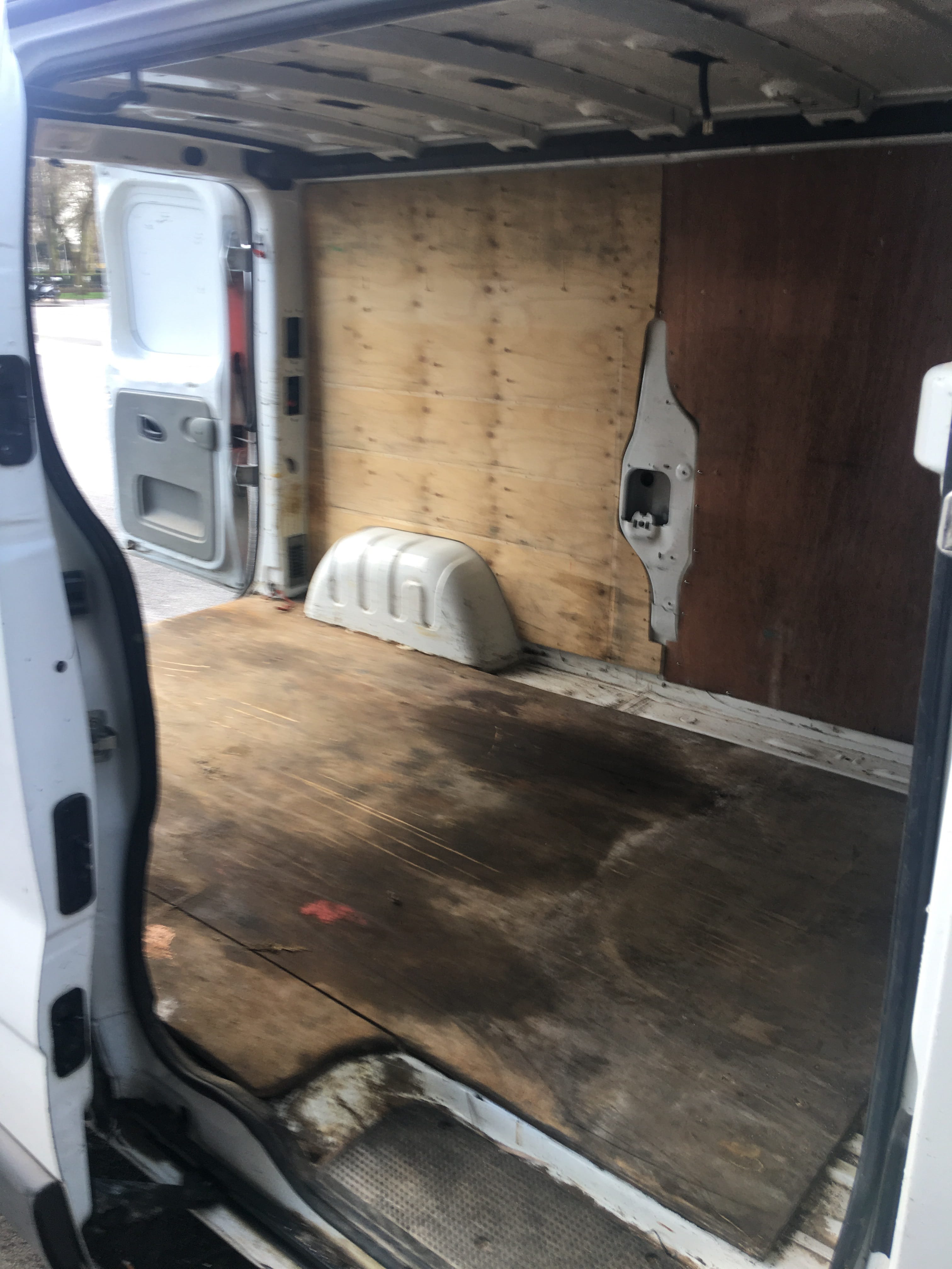 Renault Trafic 2.0 dci 115ch rallonge 6m3 clim
