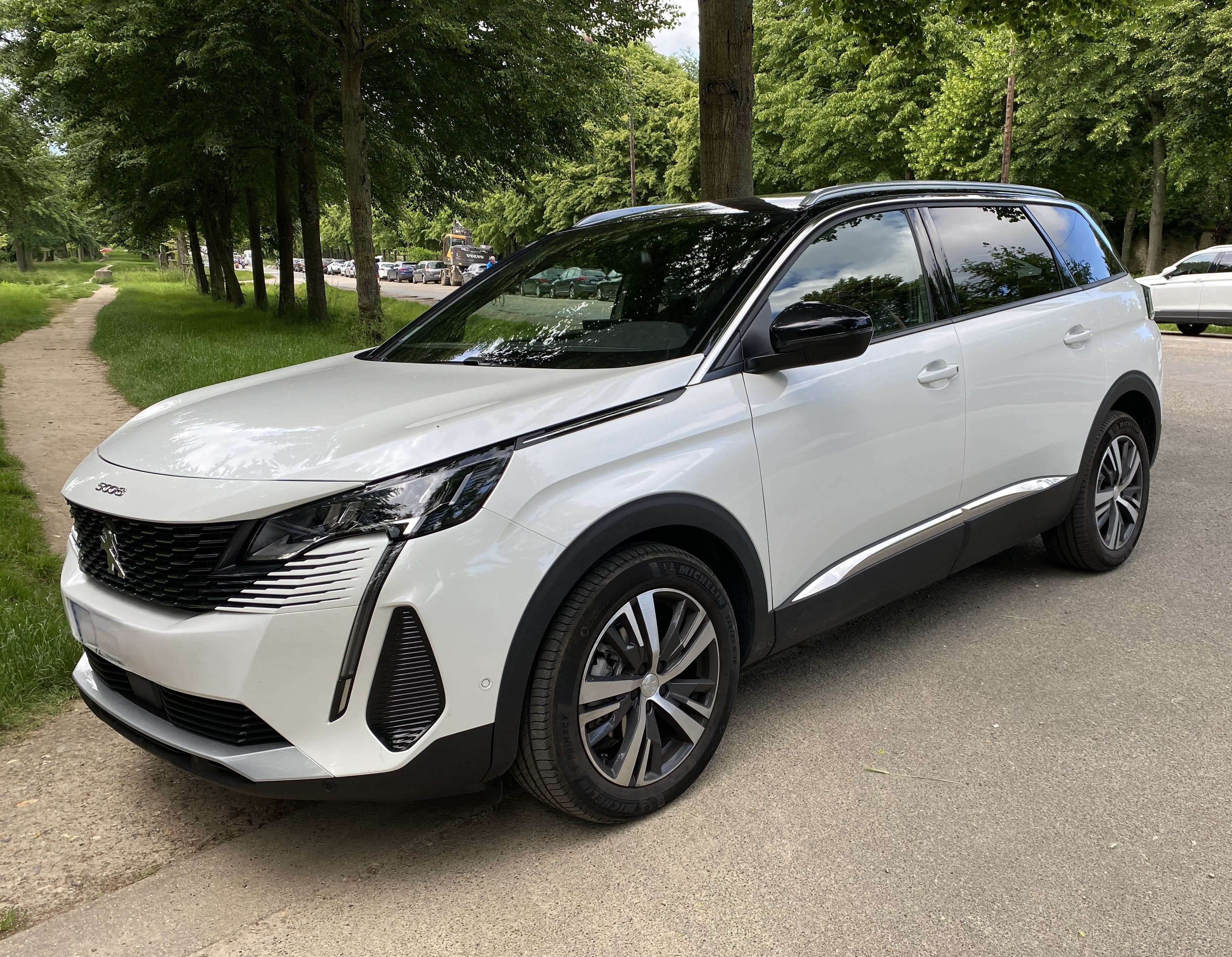 Peugeot 5008, 2023, Essence 95, automatique, 7 places