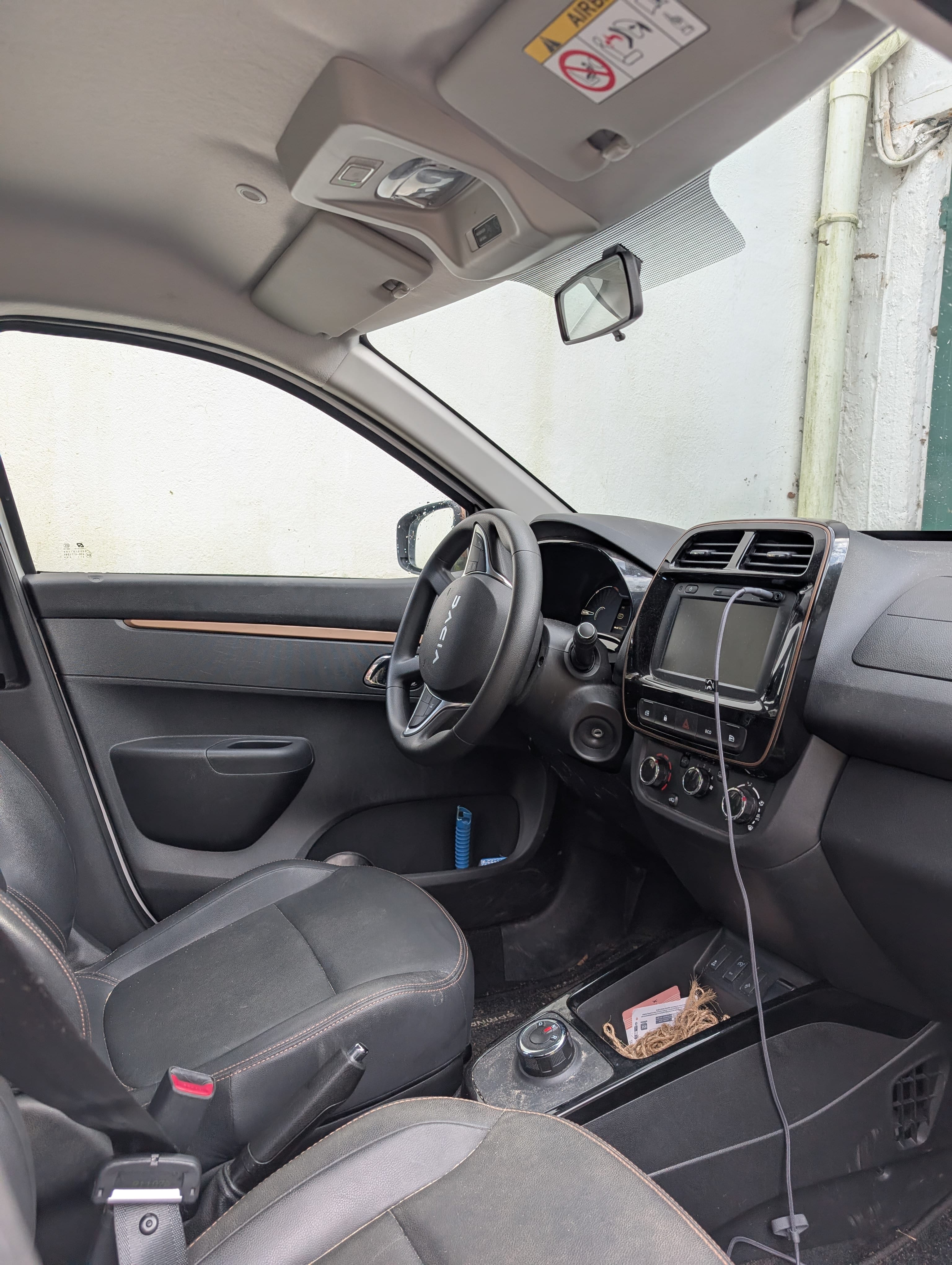 Dacia Spring avec GPS