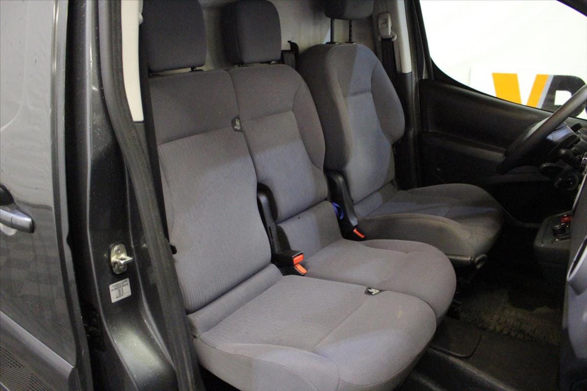 Peugeot Partner Gris L1 1.6 E-HDI 90 ETG6 PACK CLIM NAV avec GPS