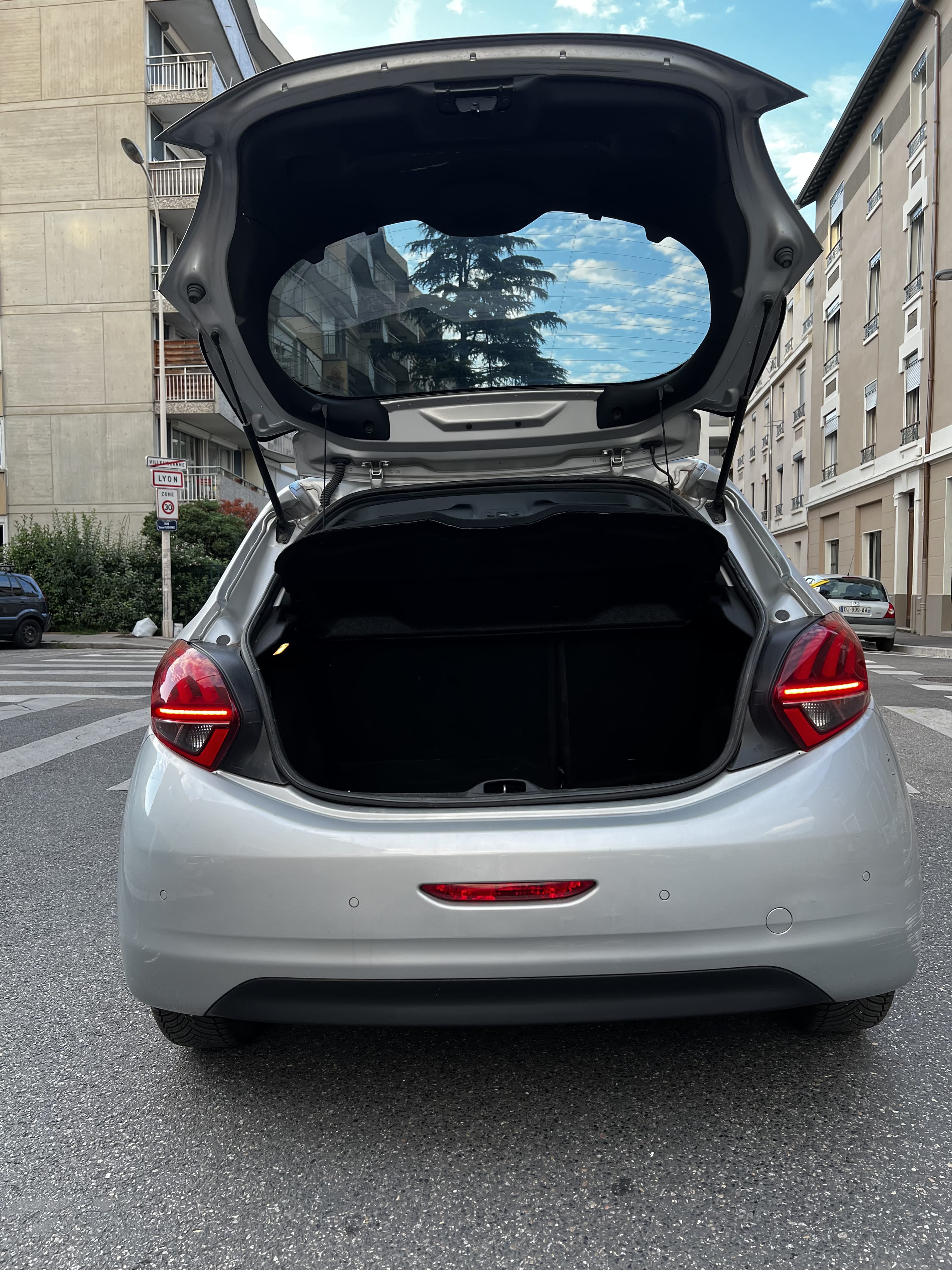 Peugeot 208 avec Chaines