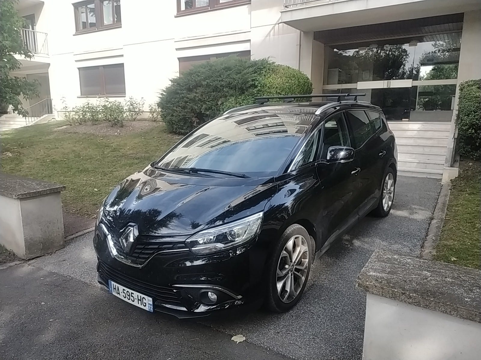 Renault Grand Scenic, 2018, Essence 95, 7 places