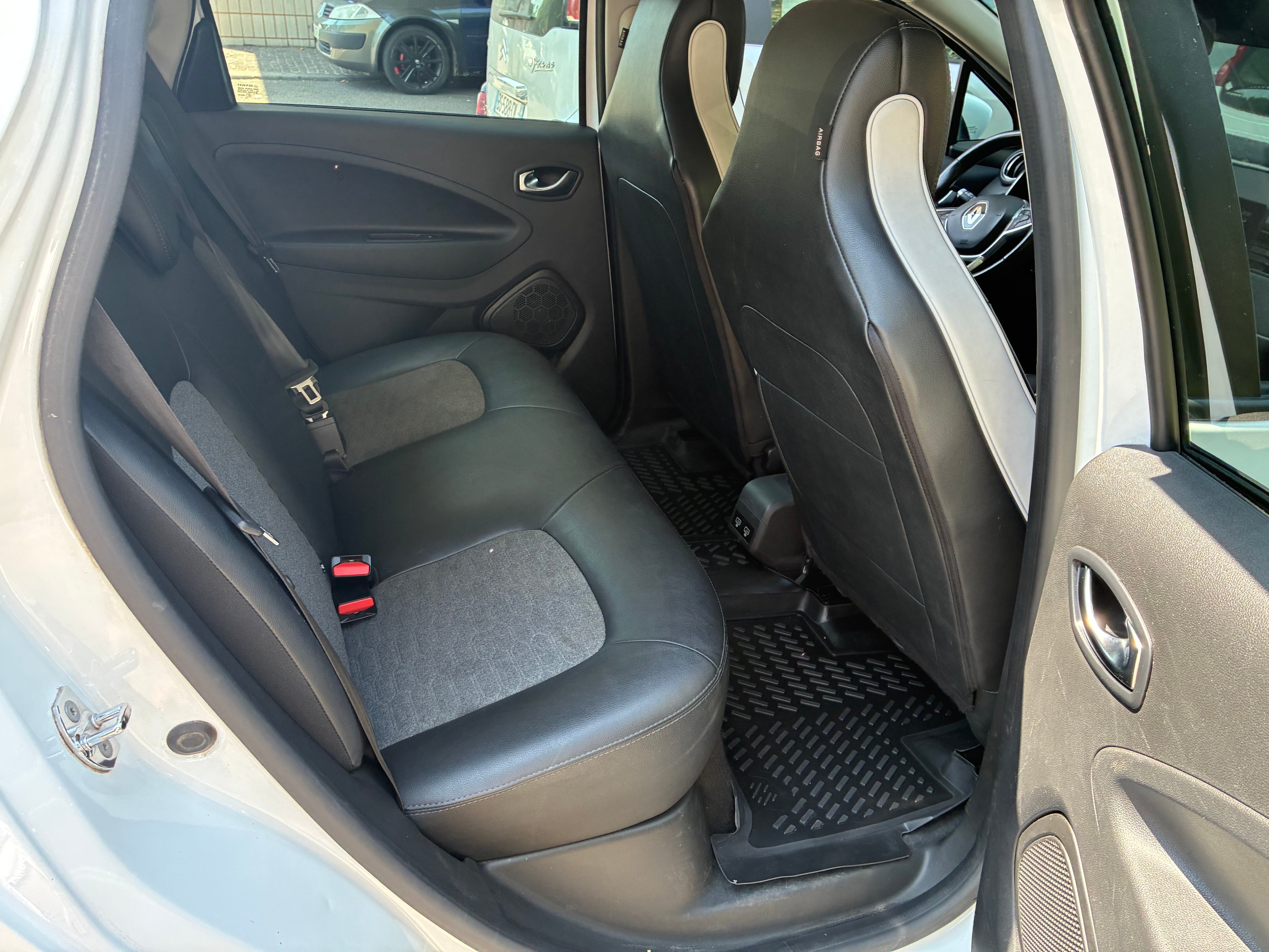 Renault ZOE avec GPS