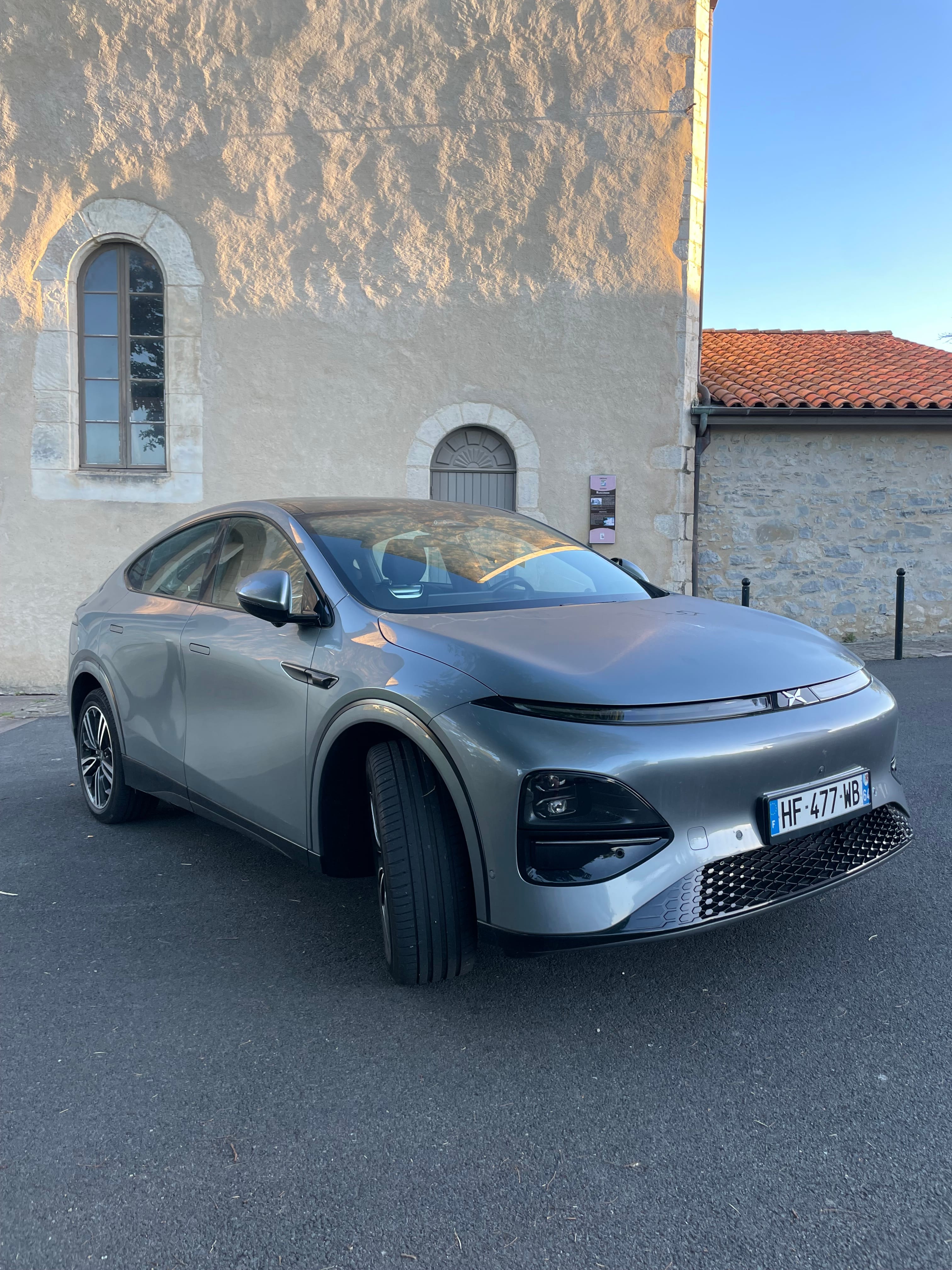 Xpeng G6 avec Quatre roues motrices
