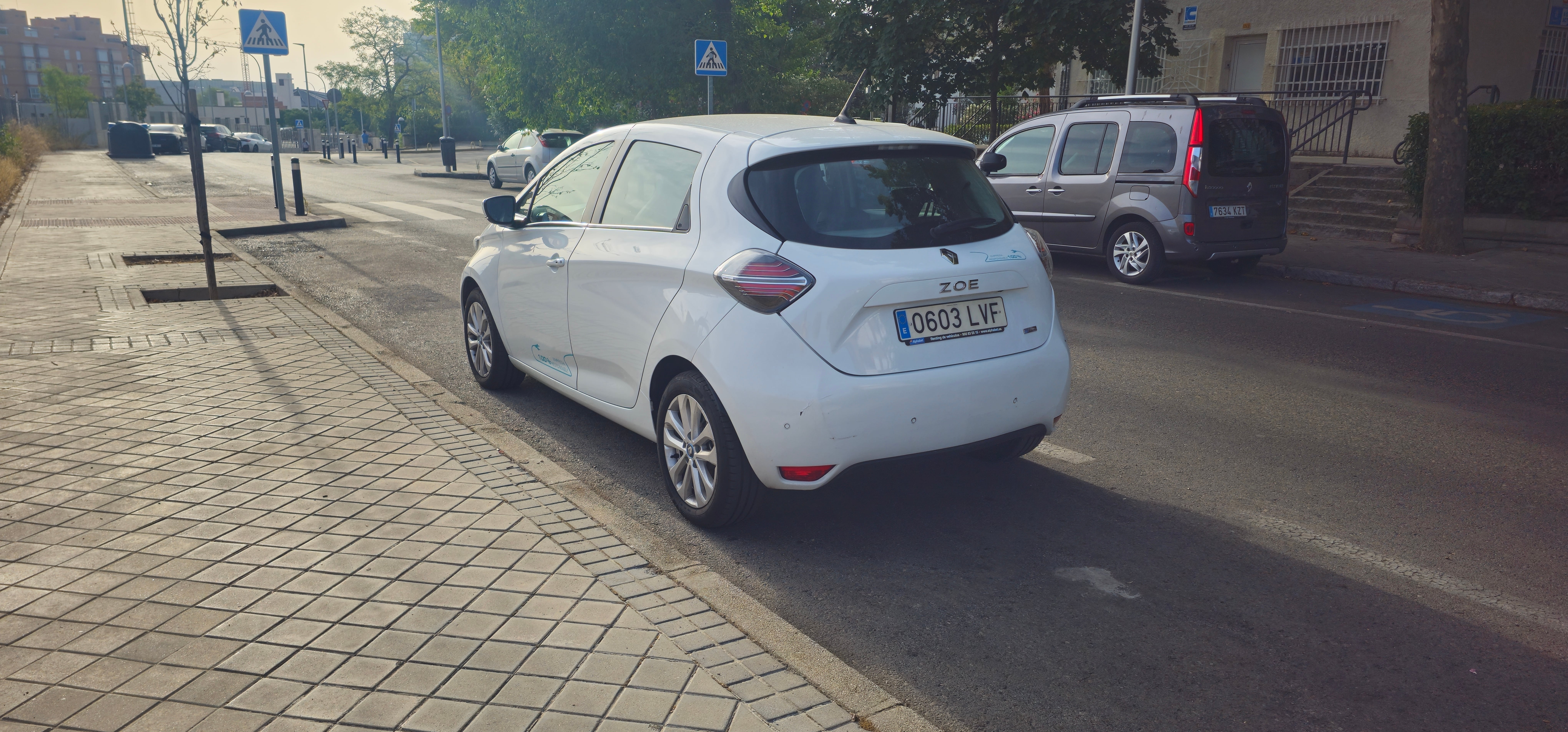 Renault ZOE R135 con Cámara de marcha atrás