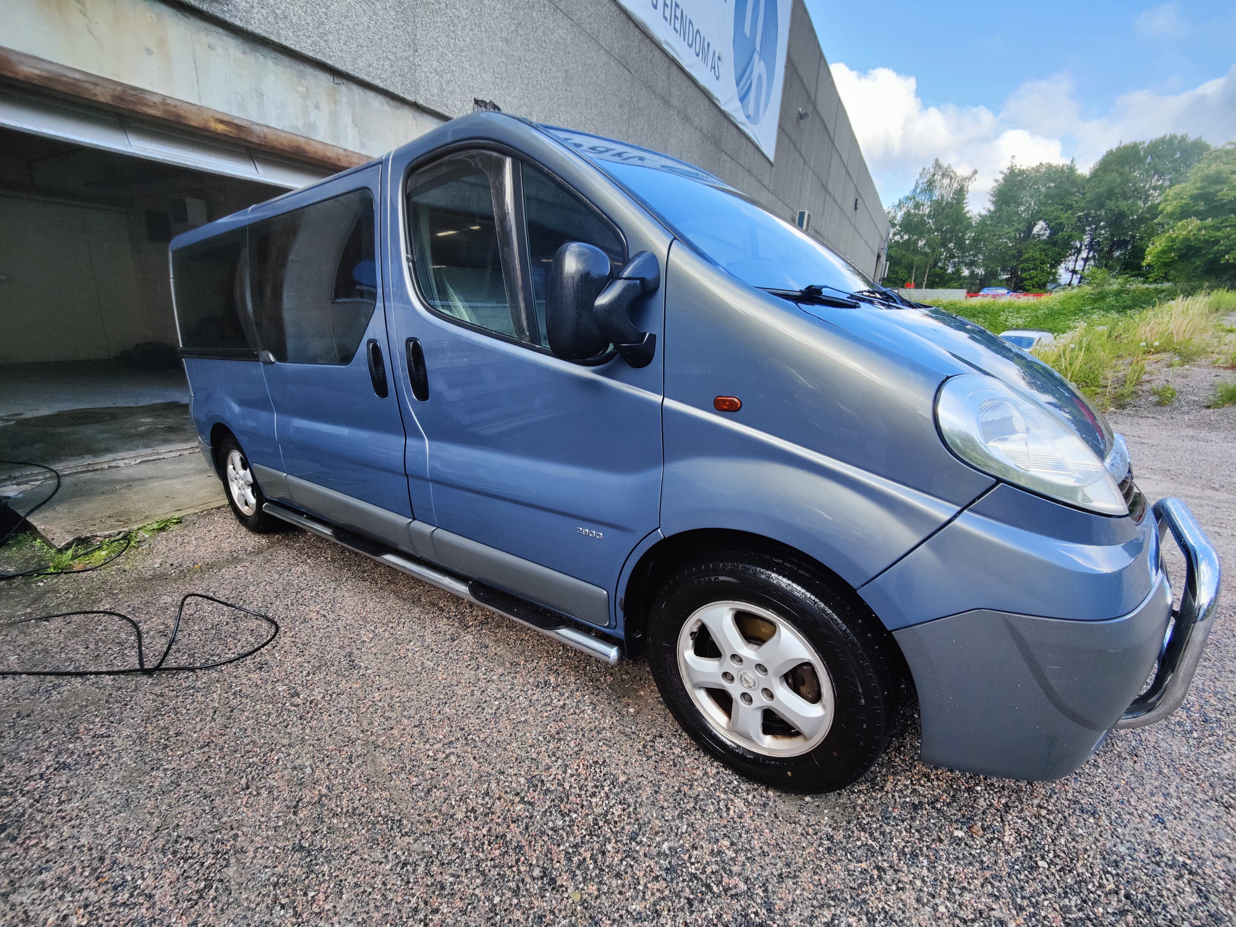 Opel Vivaro Minibuss 2.0, 2011, Diesel, 8 seter