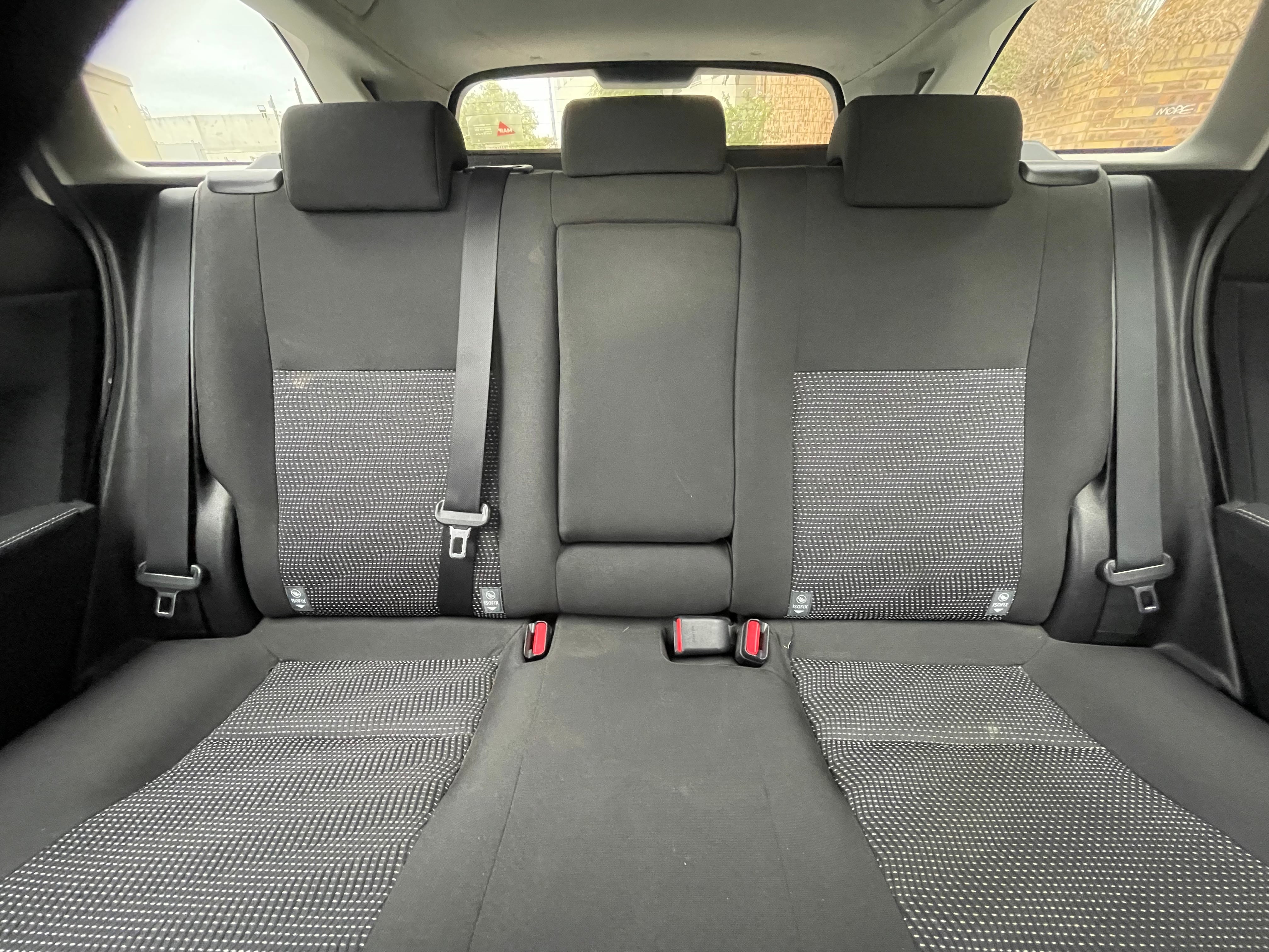 Toyota Auris Break with Bluetooth audio