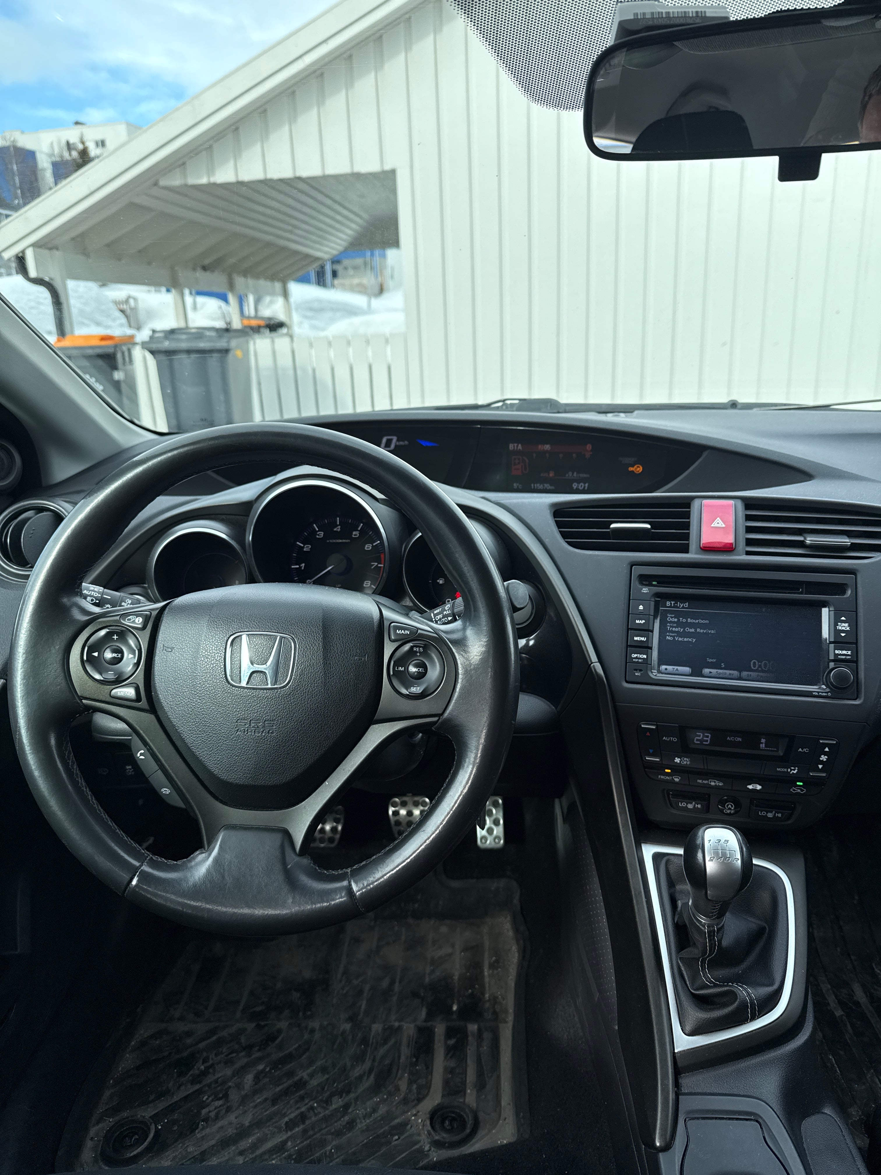 Honda Civic Sedan med Babysete