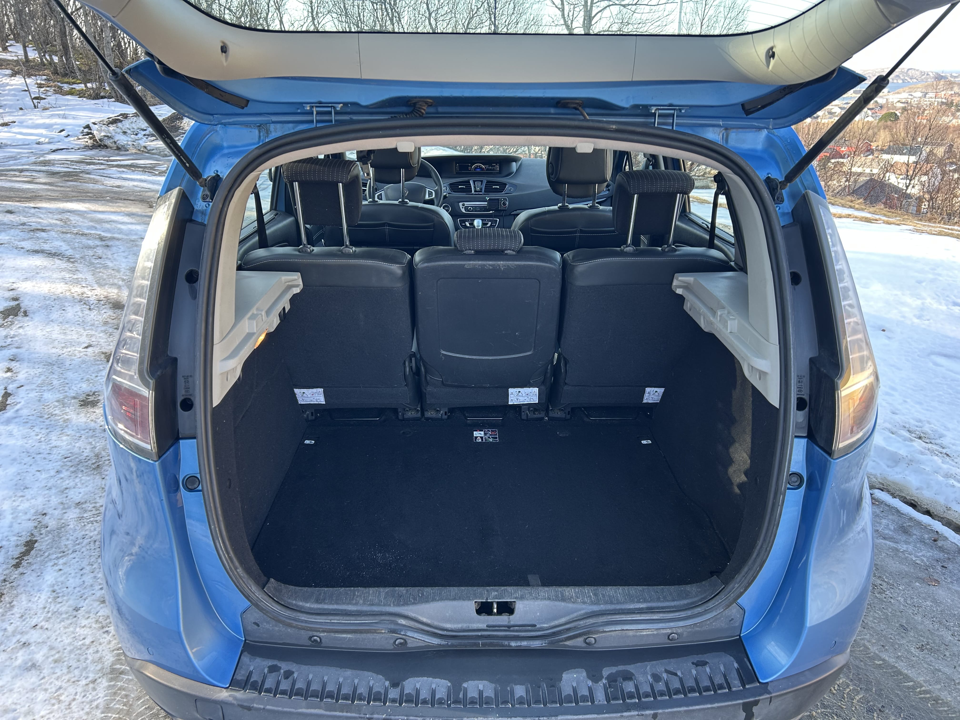 Renault Scenic med Vinterdekk