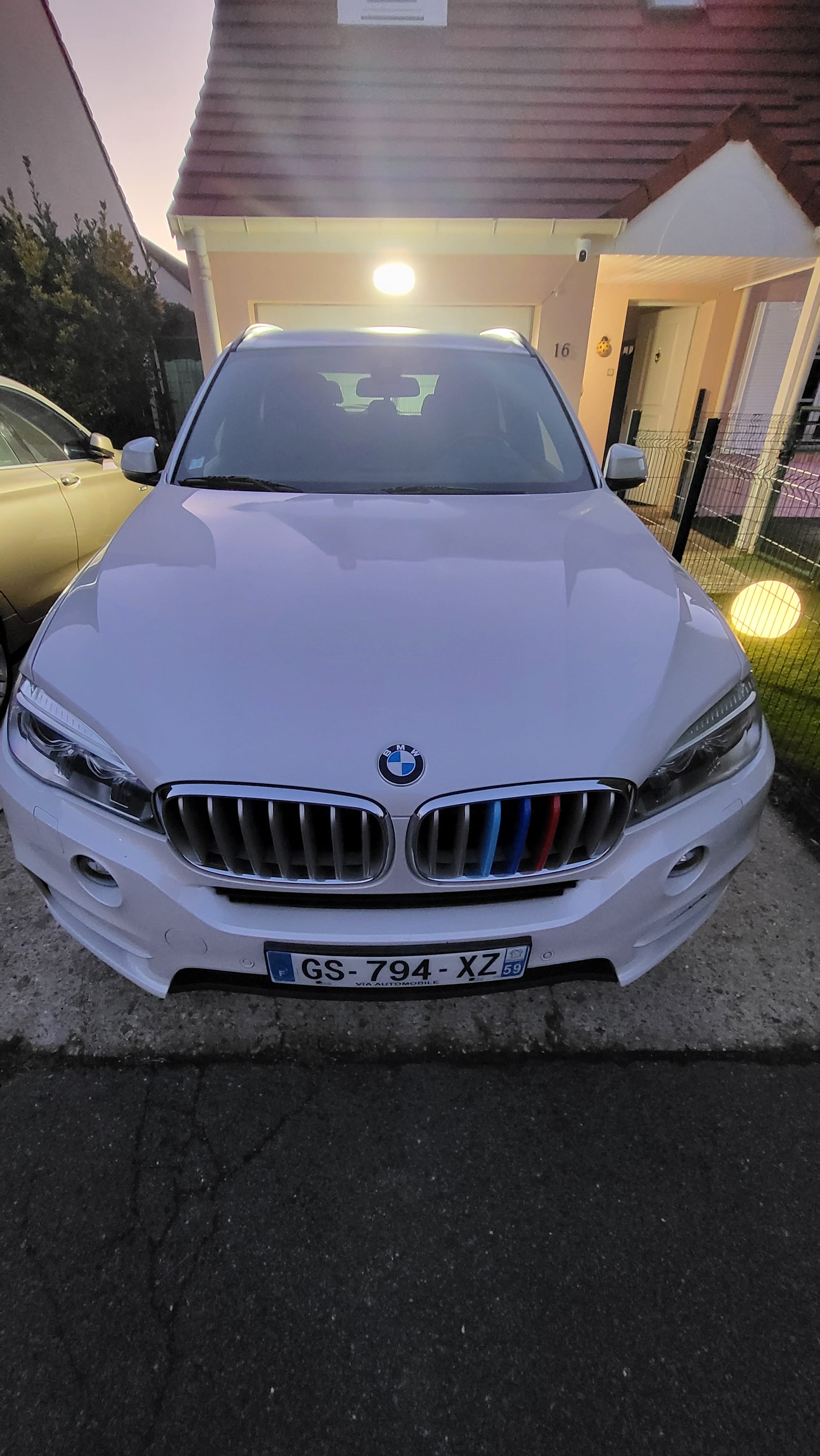 BMW X5 xDrive40e, 2016, Essence 95 / Électrique (hybride), automatique