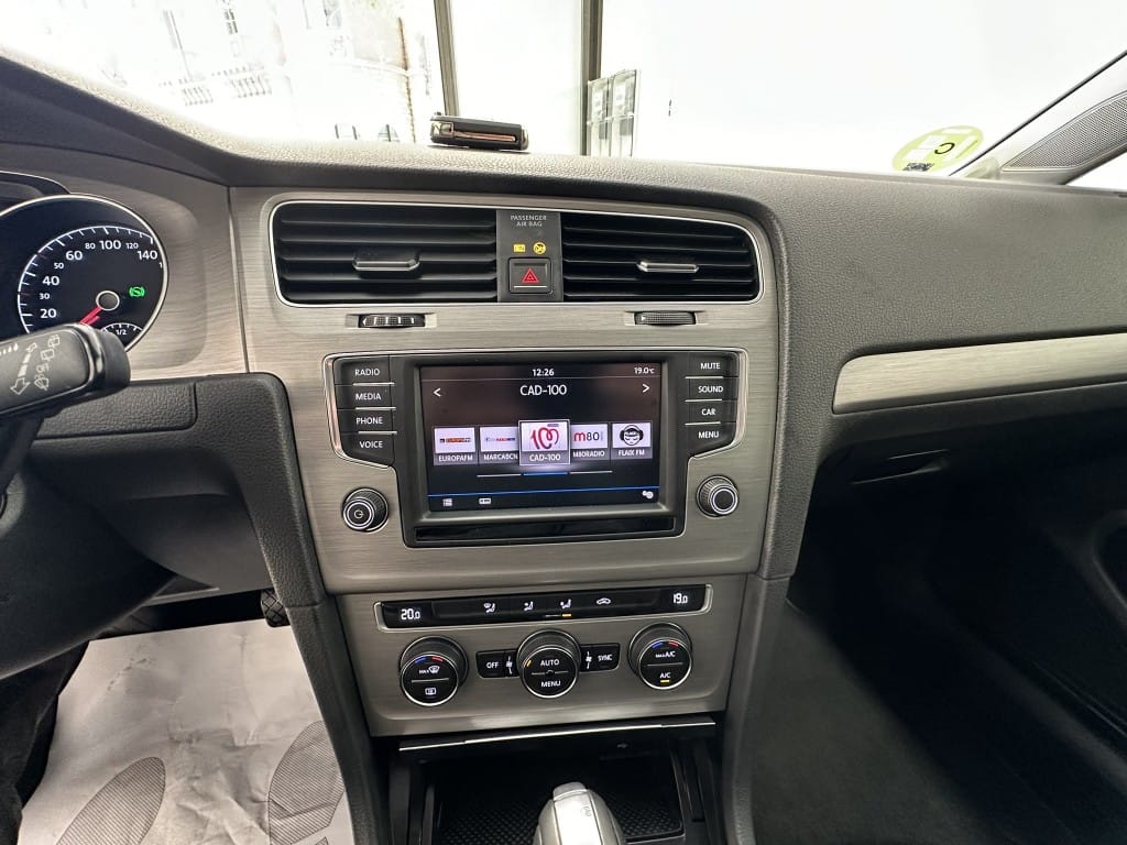 Volkswagen Golf 2.0 TDI con Audio Bluetooth